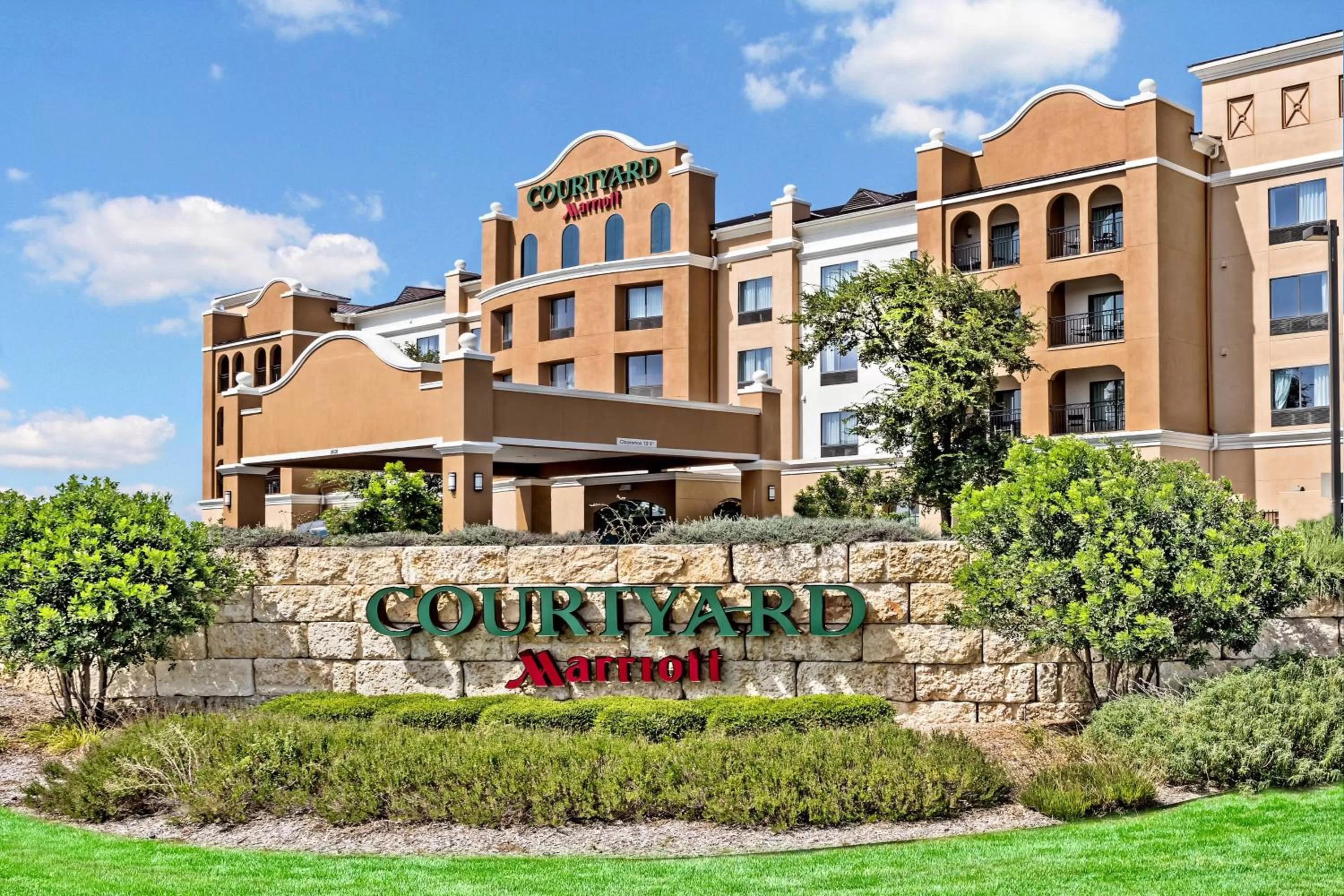Property building in Courtyard by Marriott San Antonio SeaWorld Westover Hills