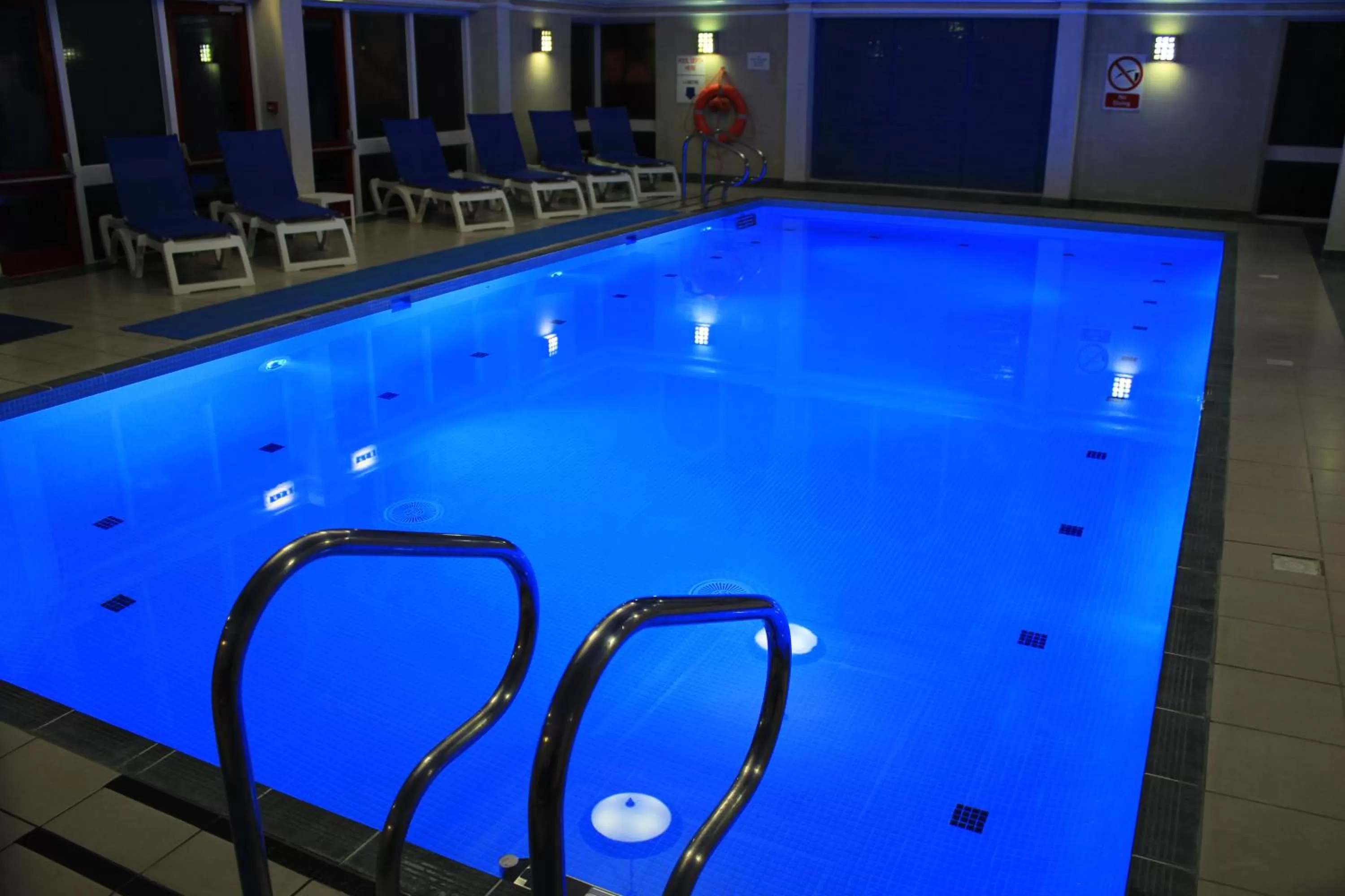 Swimming pool in Pendley Manor