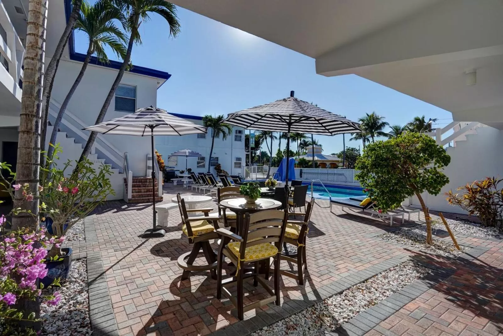 Patio in Blue Strawberry by the Sea