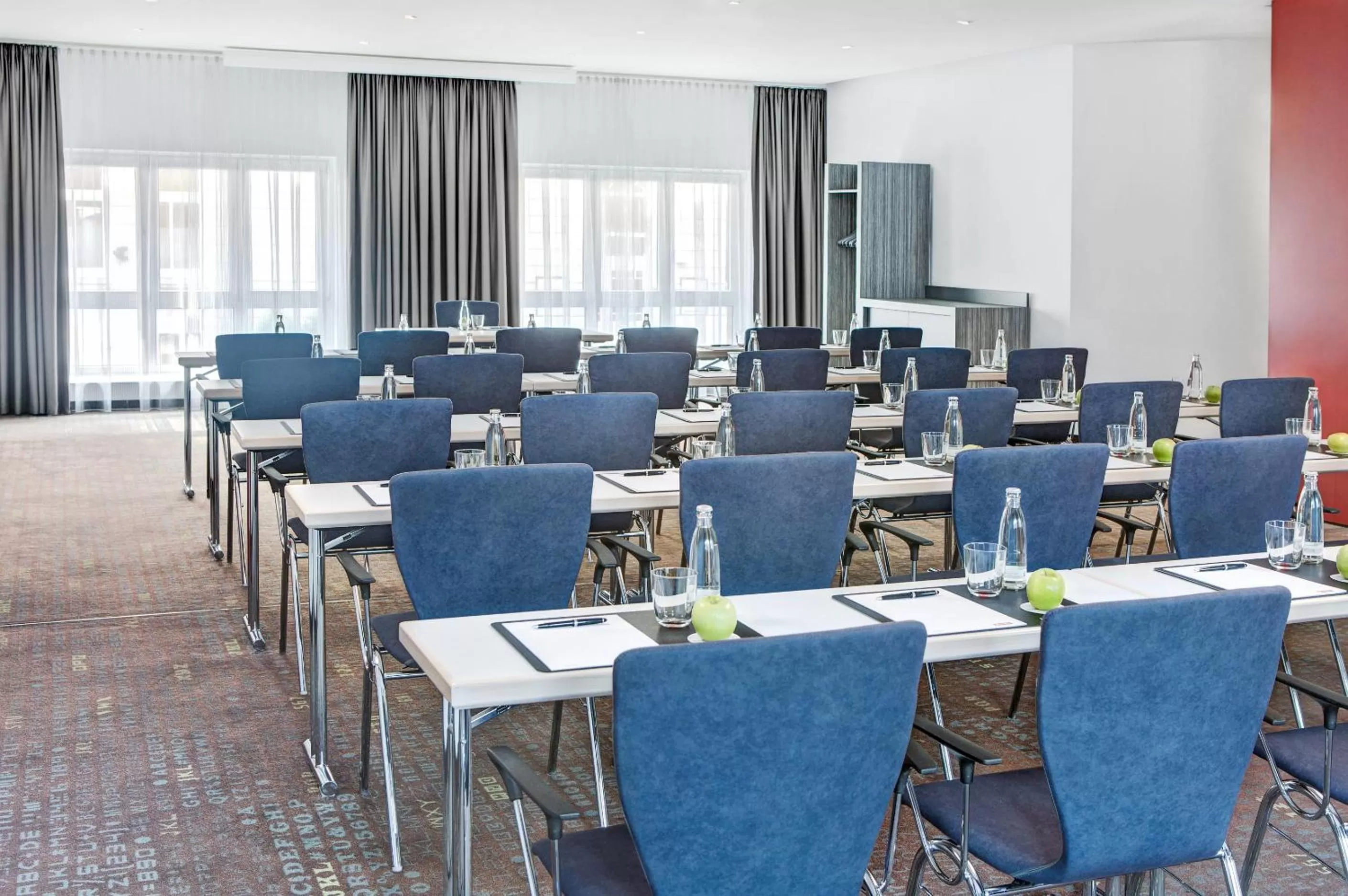 Business facilities in IntercityHotel Hamburg Altona