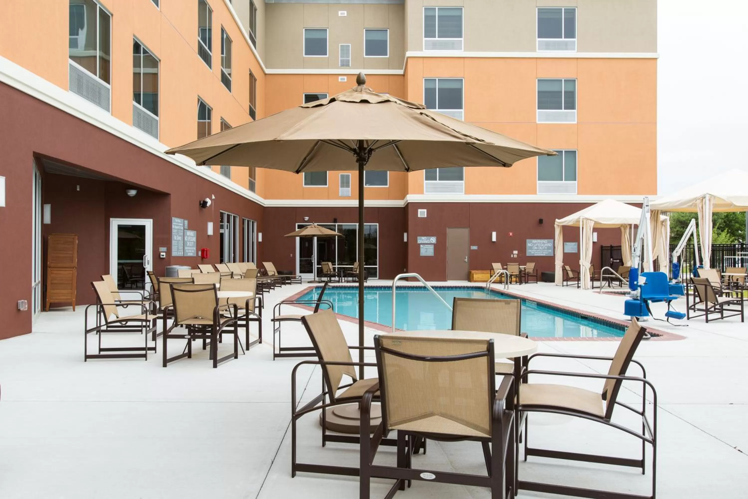 Patio in Cambria Hotel Plano - Frisco