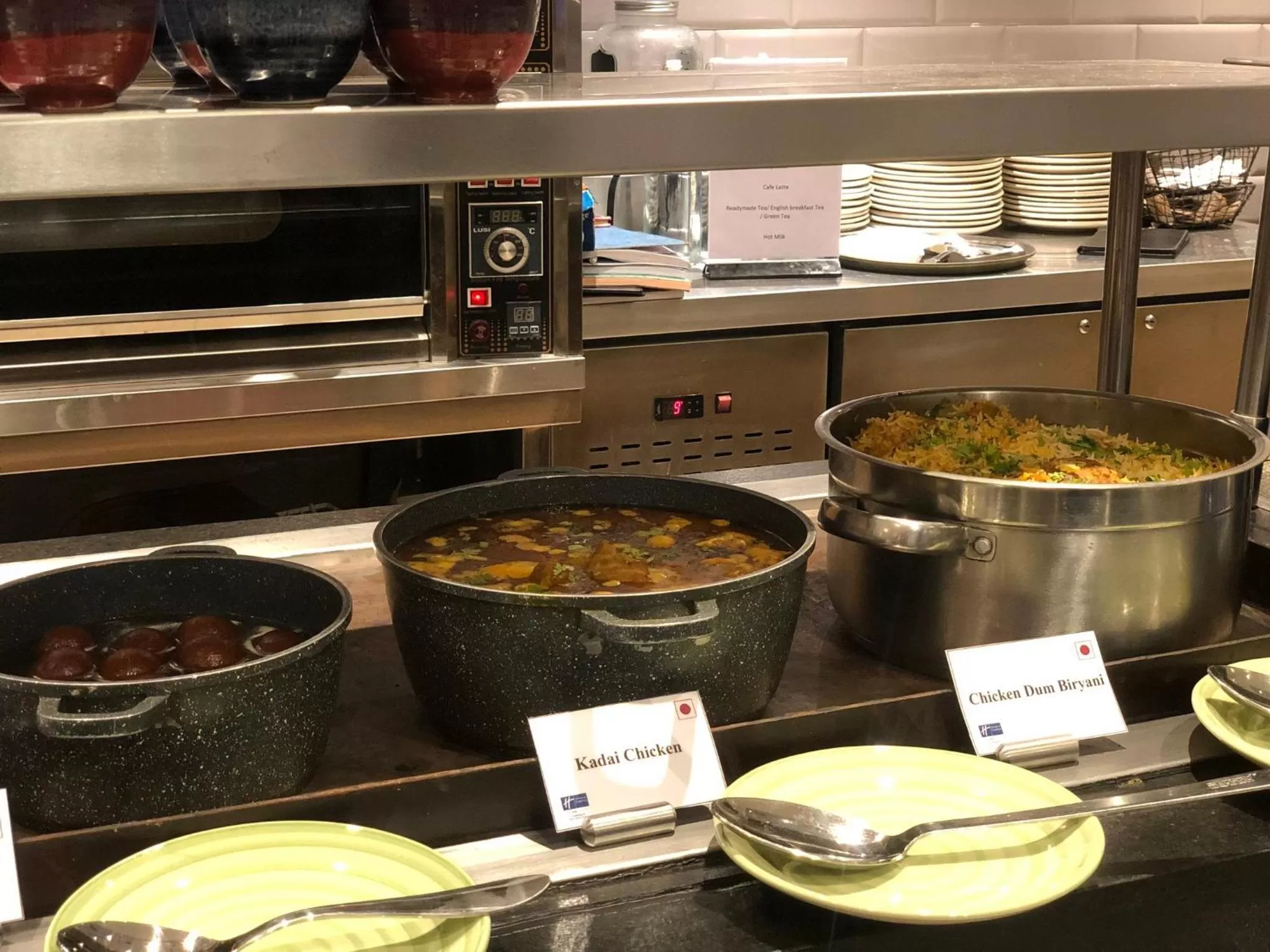 Restaurant/places to eat in Holiday Inn Express Hyderabad HITEC City by IHG