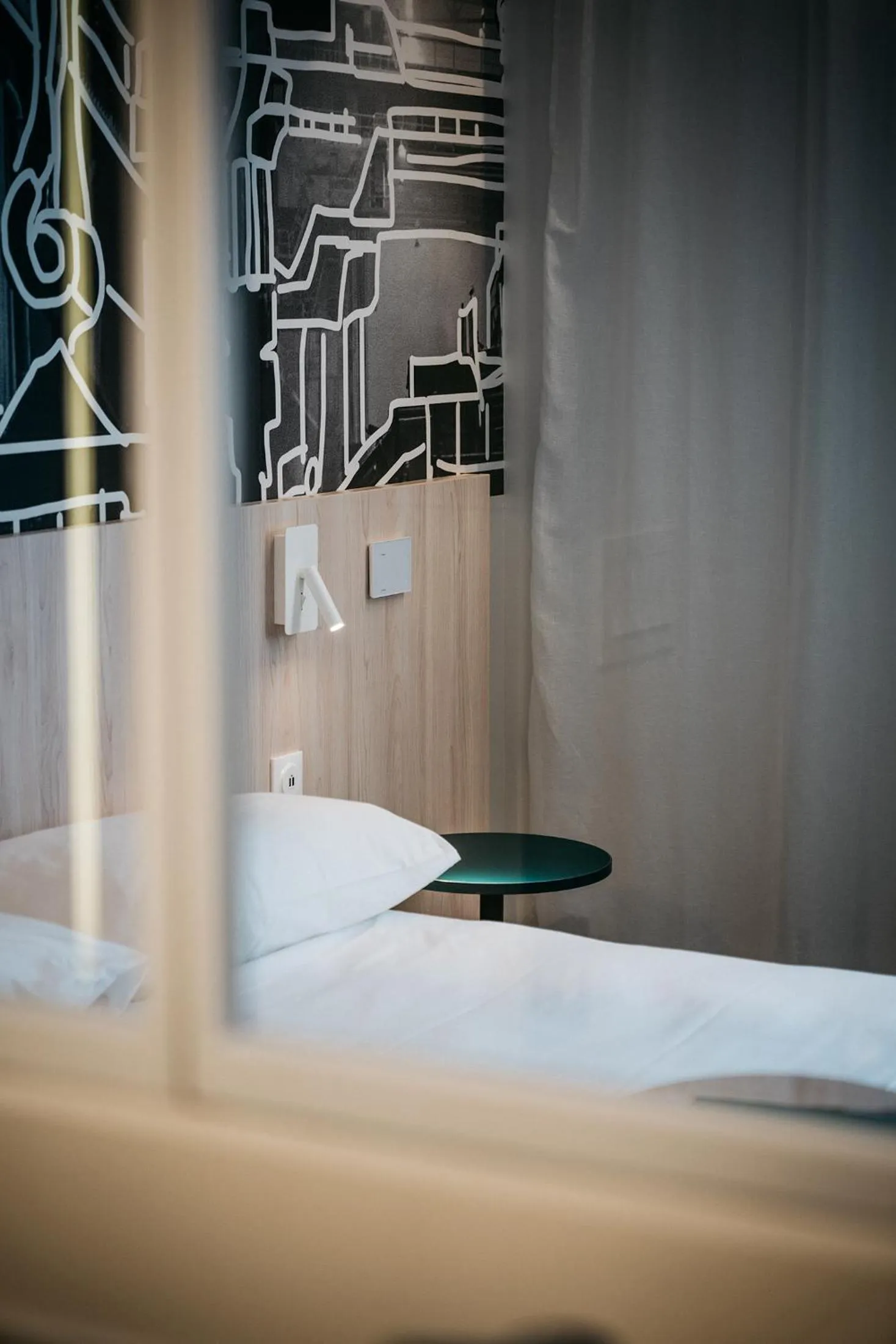 Bedroom in ibis Styles Limoges Centre