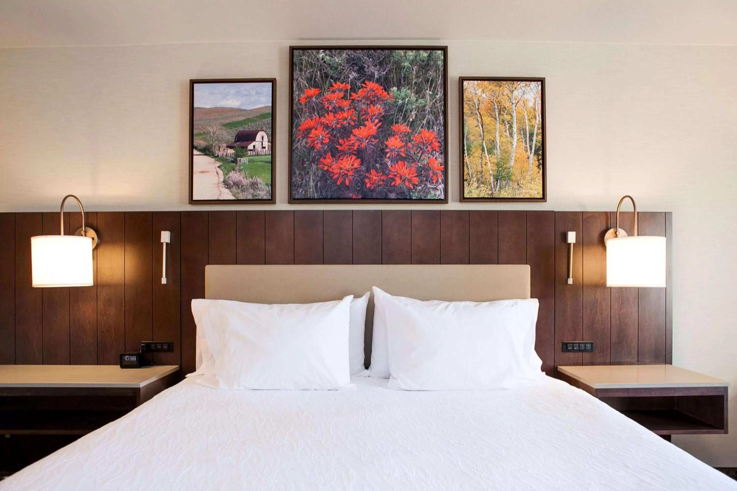 Bed in Hilton Garden Inn Boise / Eagle