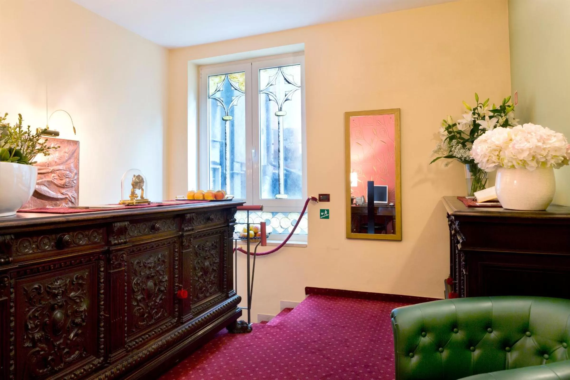 Lobby or reception in Diamantino Town House