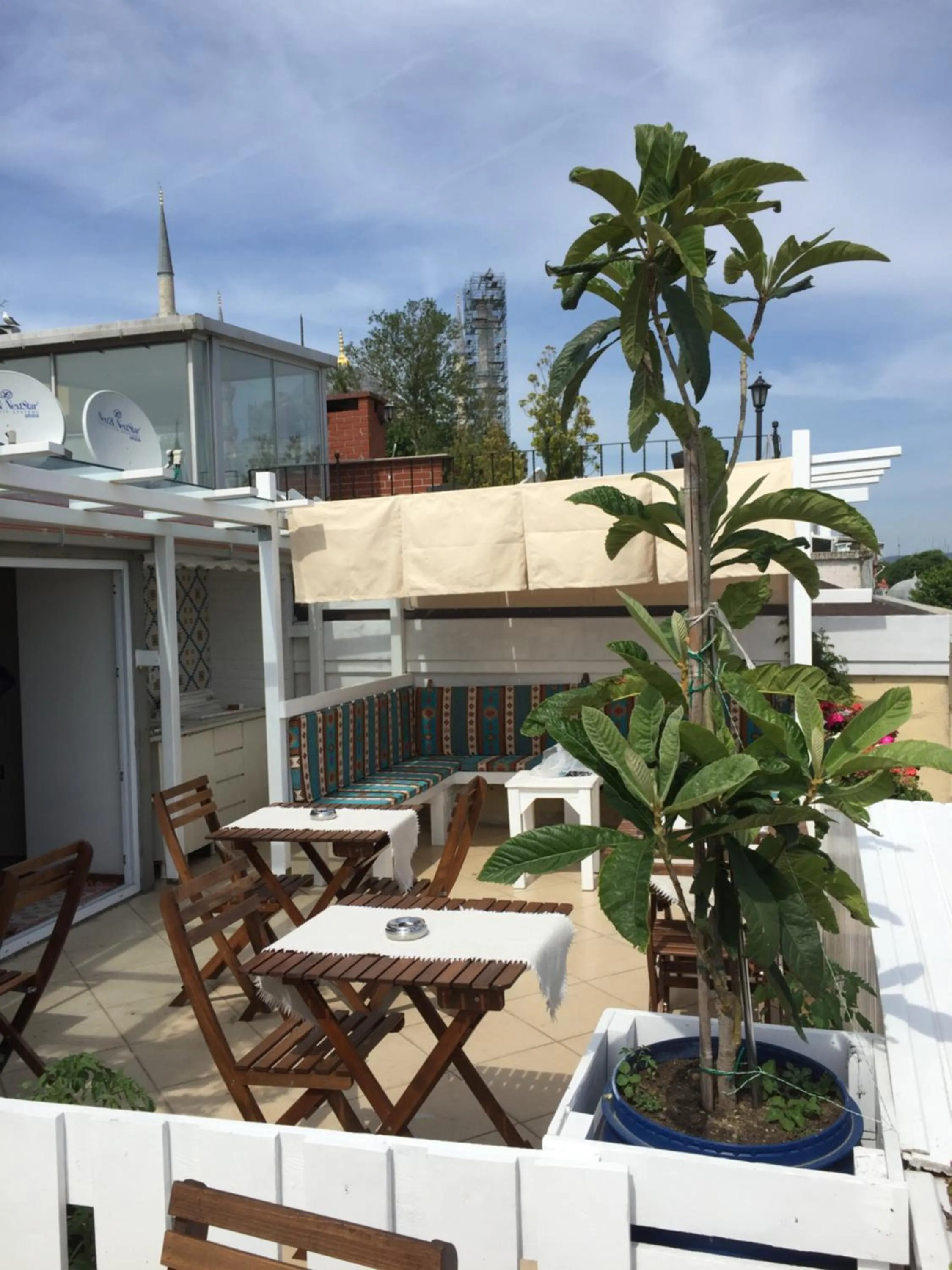 Balcony/Terrace in Istanbul Holiday Hotel