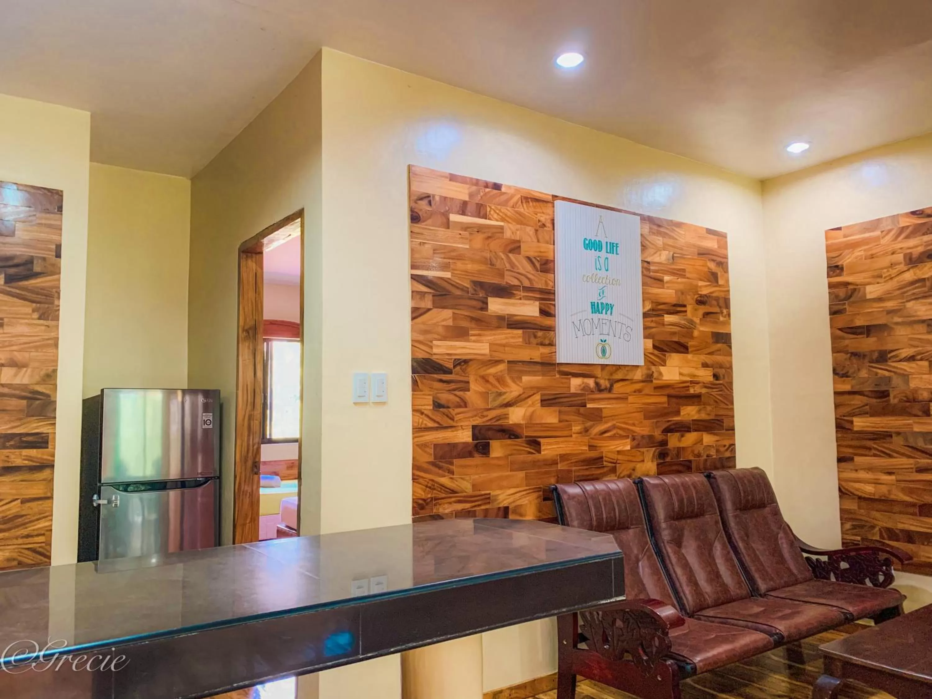 Living room in Mabini Hotel