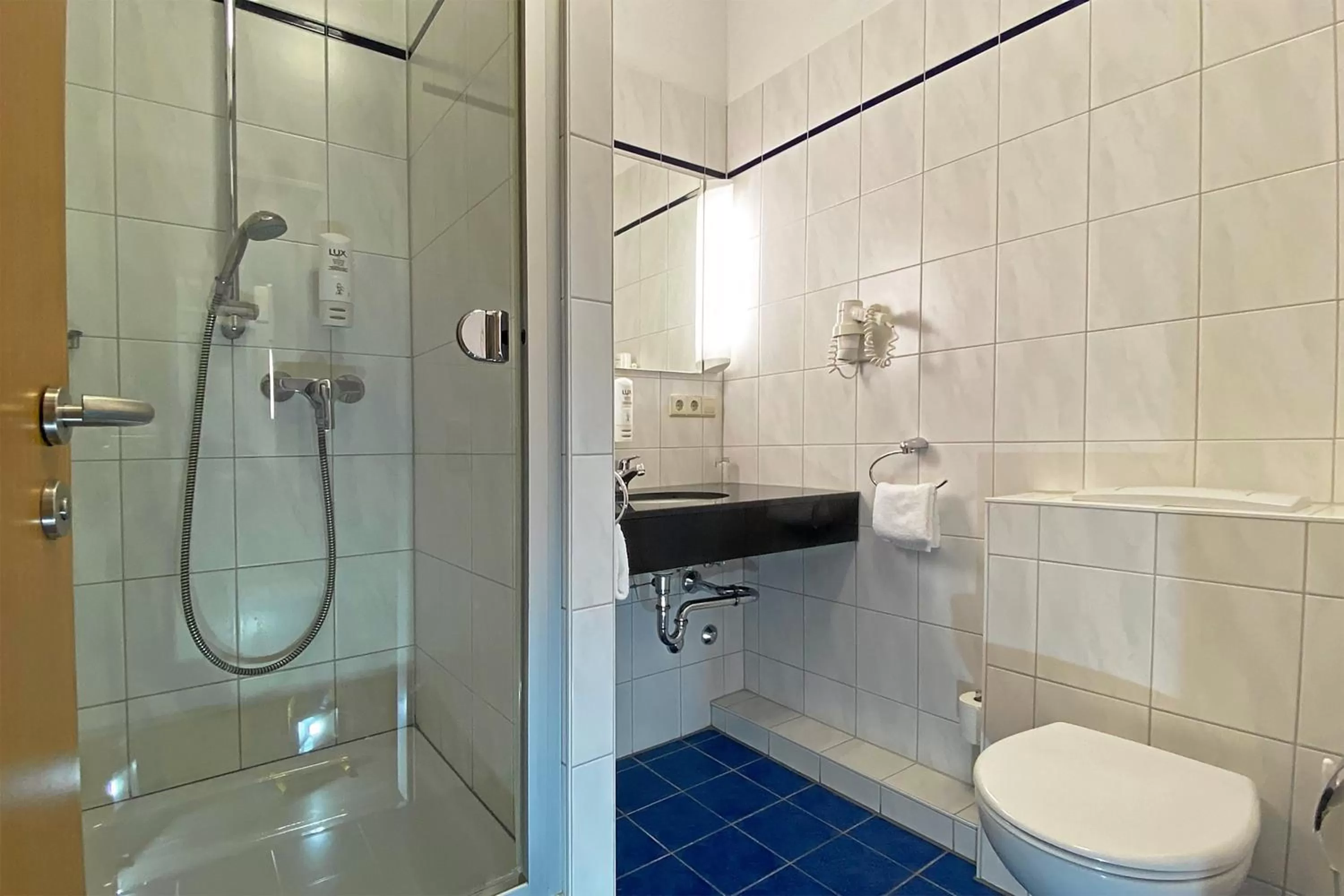 Shower in Hotel Danner