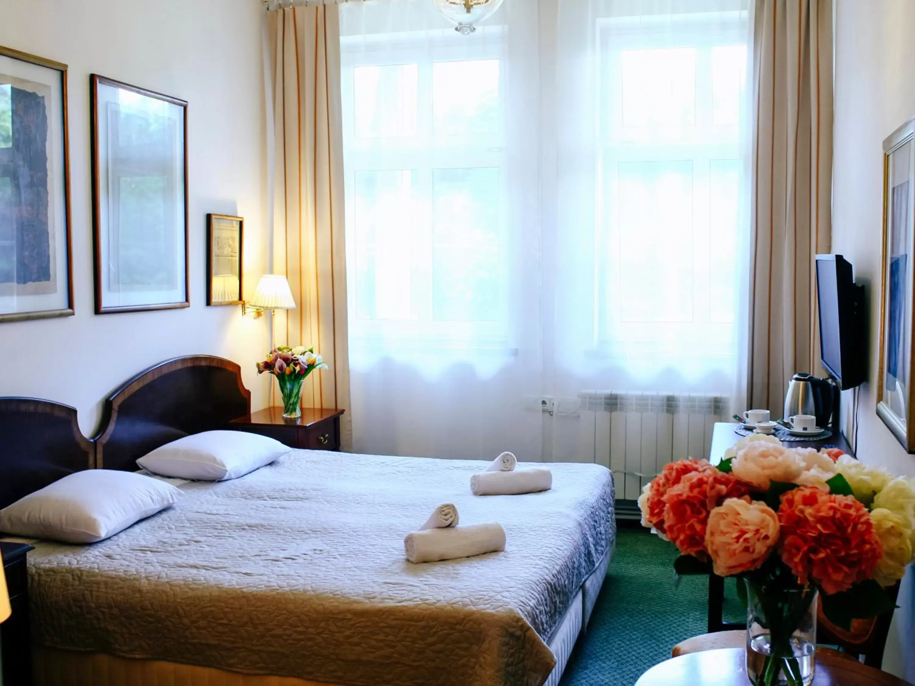 Double Room in Miodosytnia Aparthotel Double Room in Miodosytnia Aparthotel