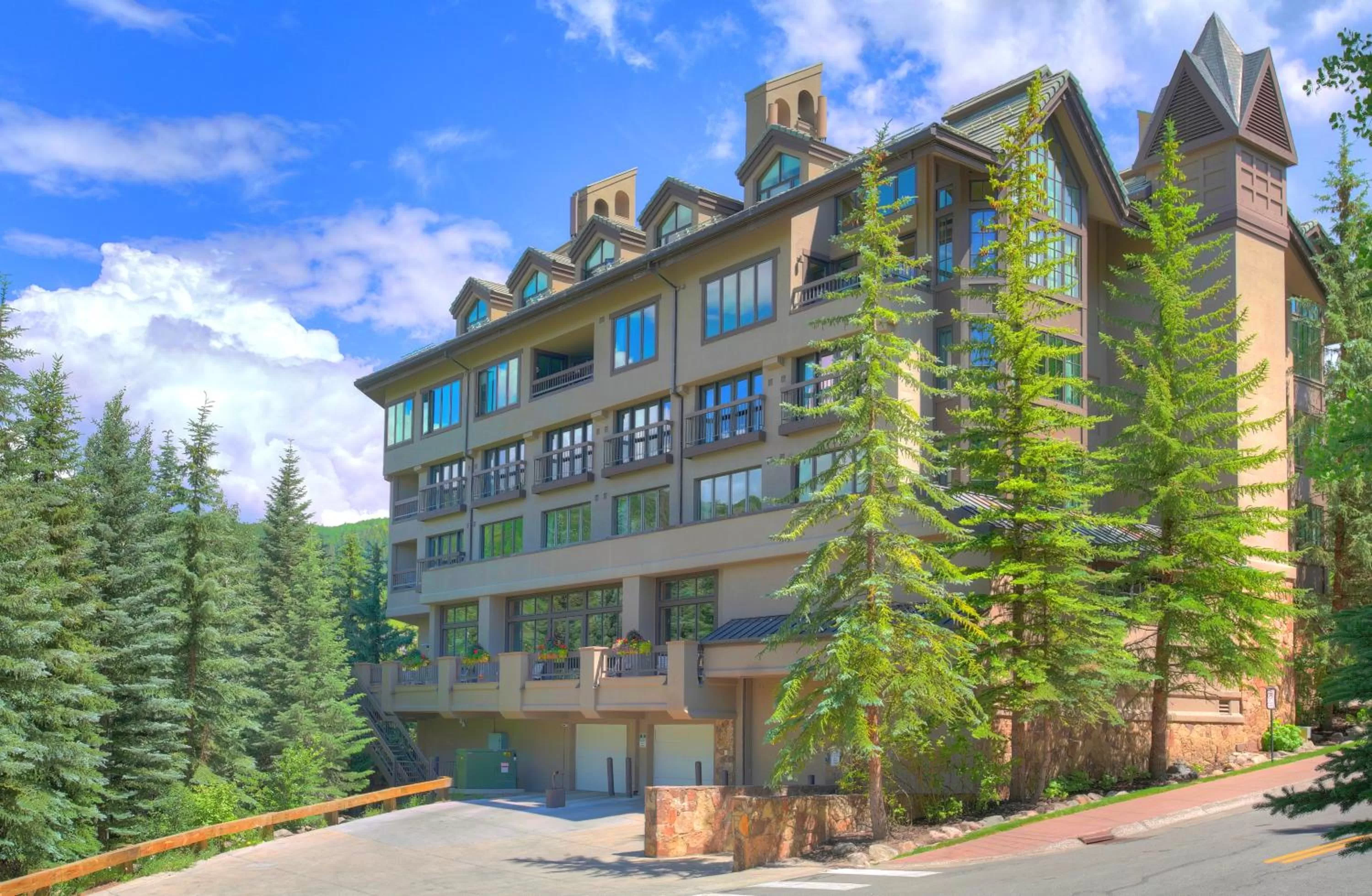 The Pines Lodge, a RockResort, by Vail Resorts