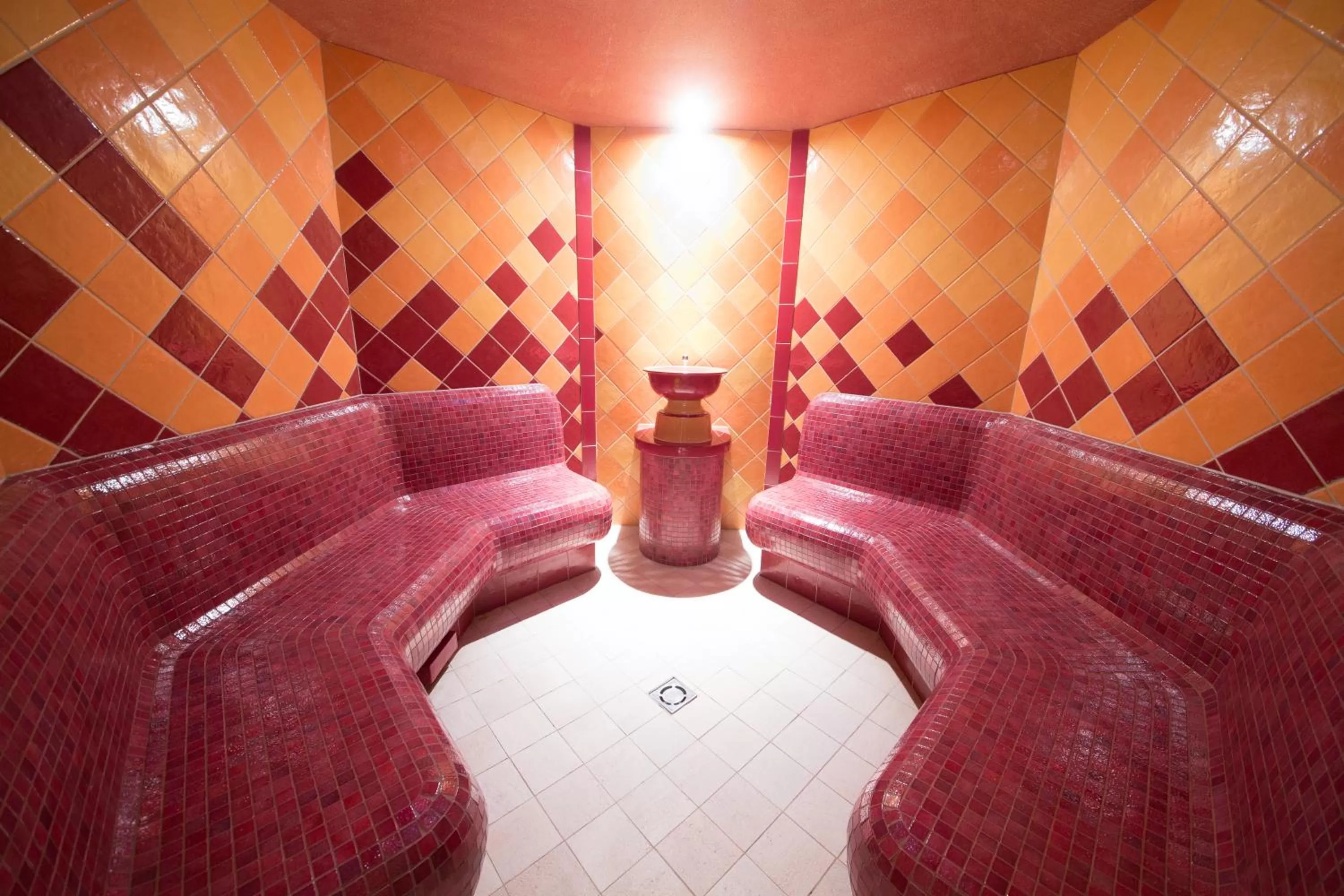 Steam room in Rosslyn Dimyat Hotel Varna