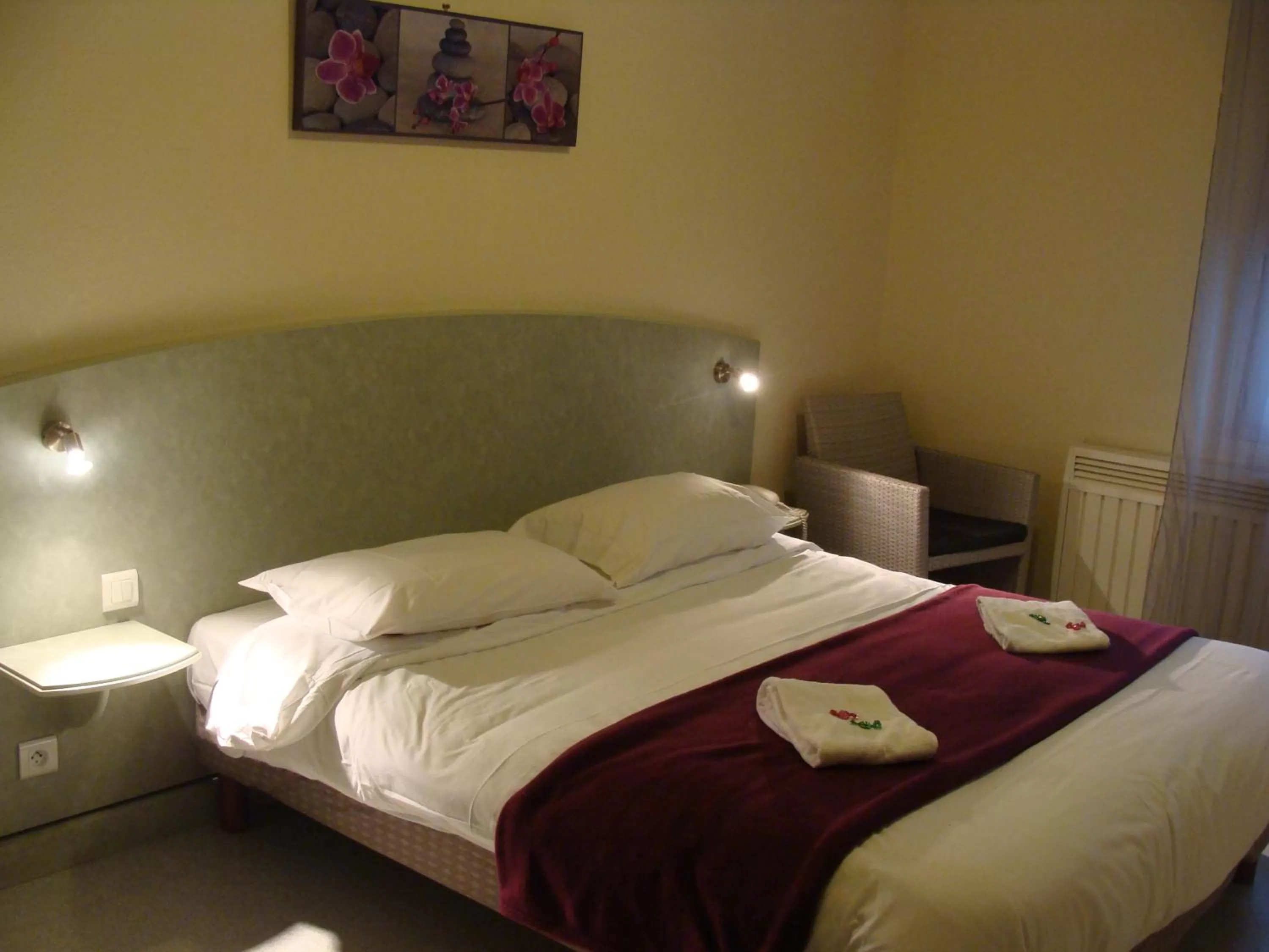 Photo of the whole room in Abel Hôtel