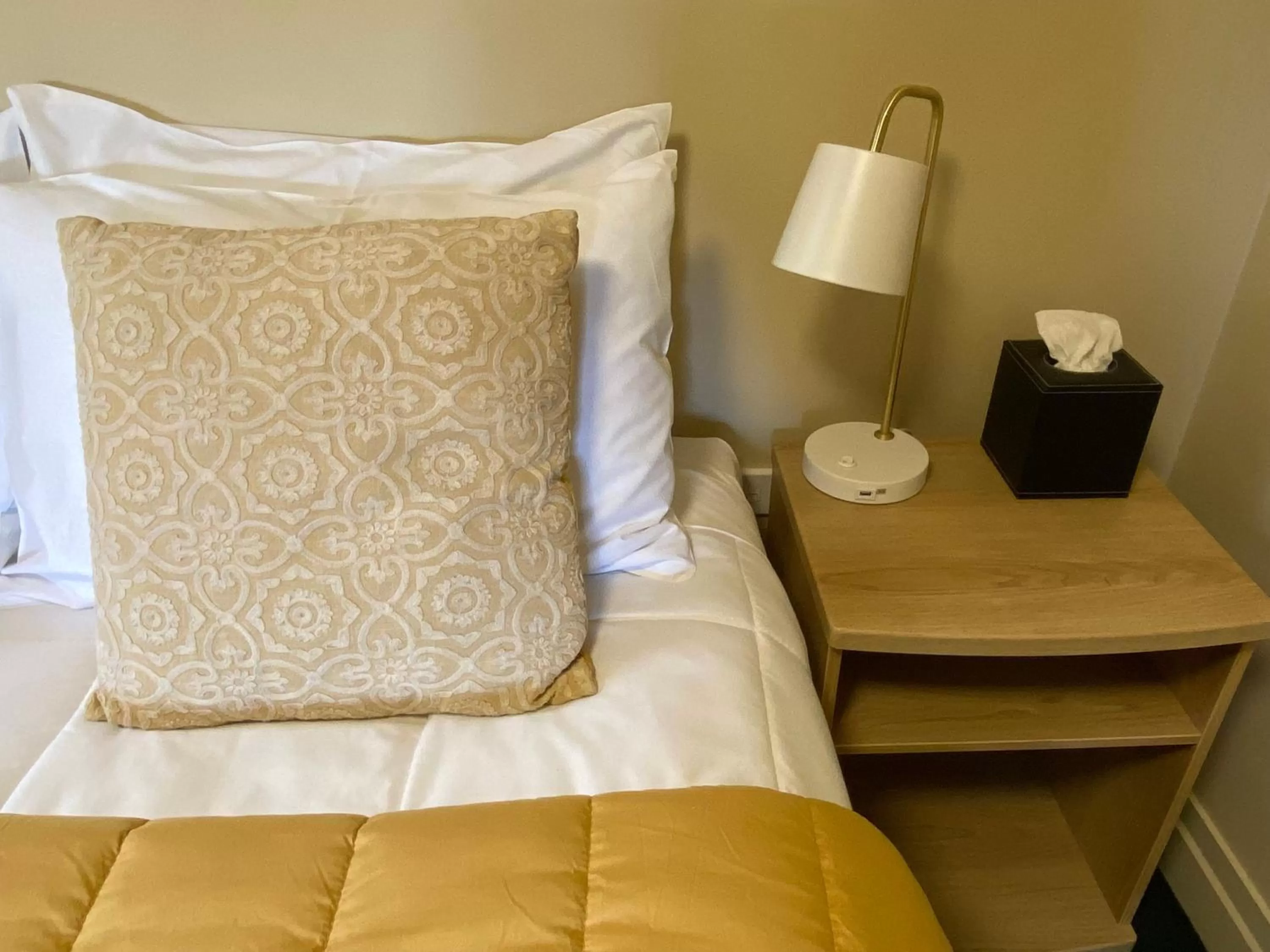 Bedroom, Bed in Motel On York