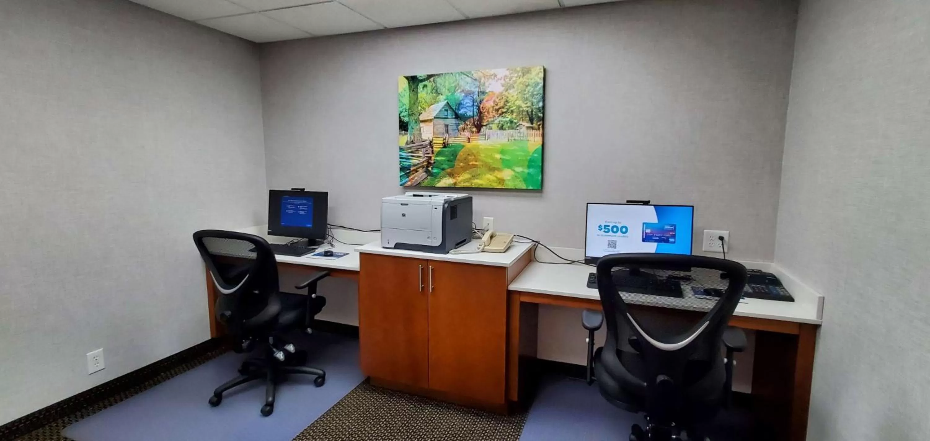 Business facilities in Hampton Inn - Hillsville