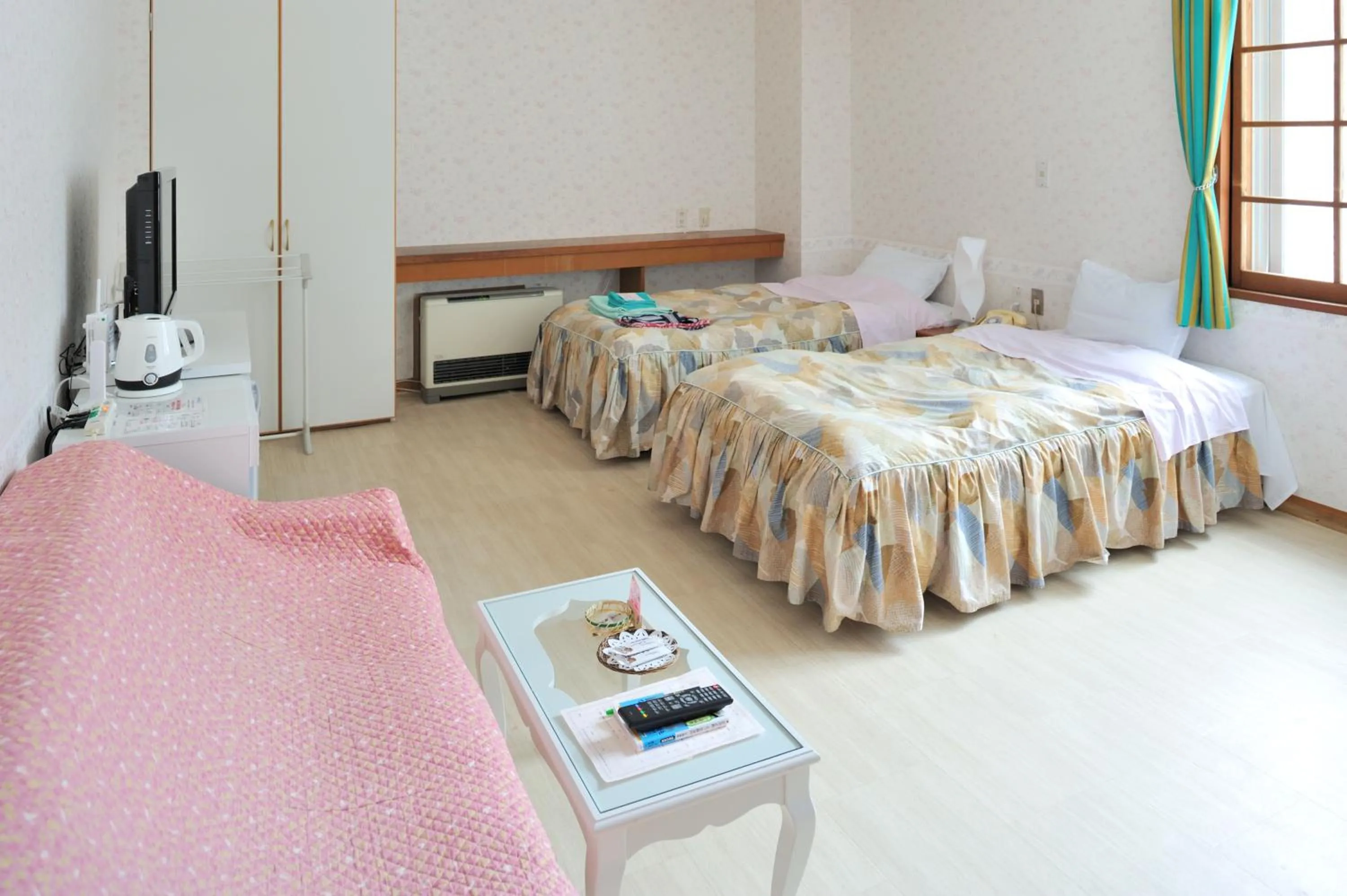 Photo of the whole room, Bed in Mogamitakayu Zenshichinoyu Ohira