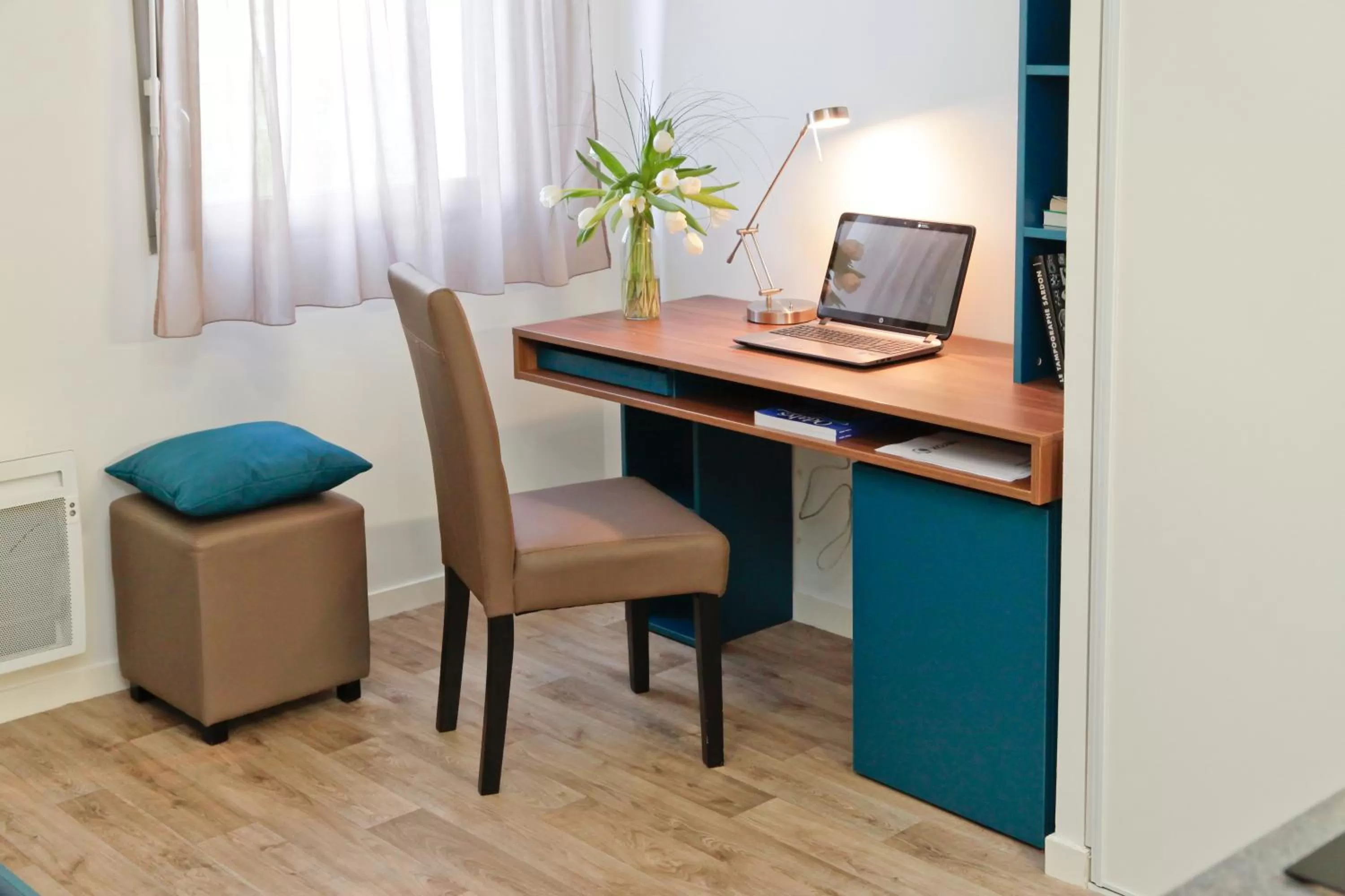 Seating area in Appart Hotel Odalys City Amiens Blamont