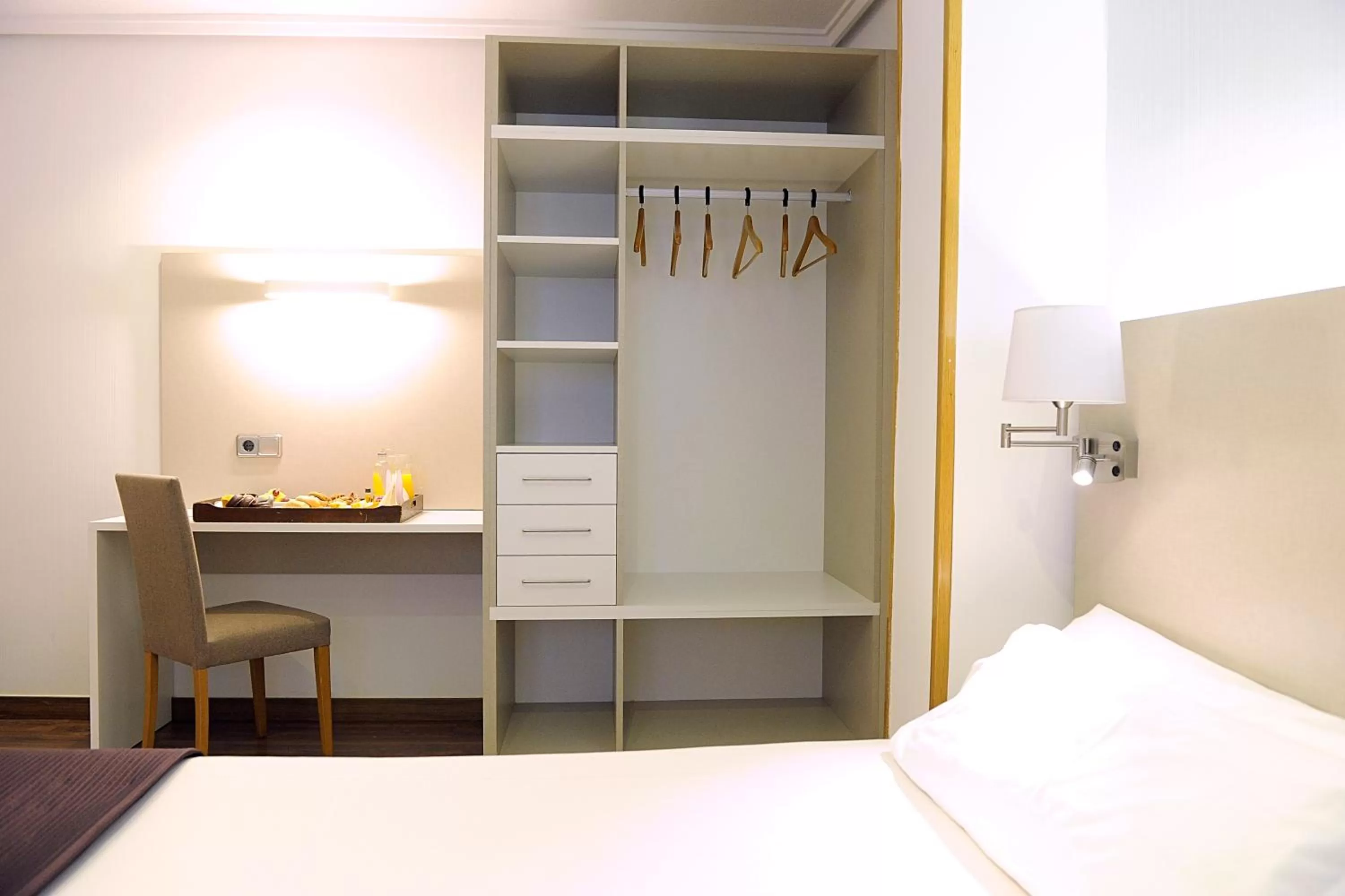 Photo of the whole room, Bed in Hotel El Churra