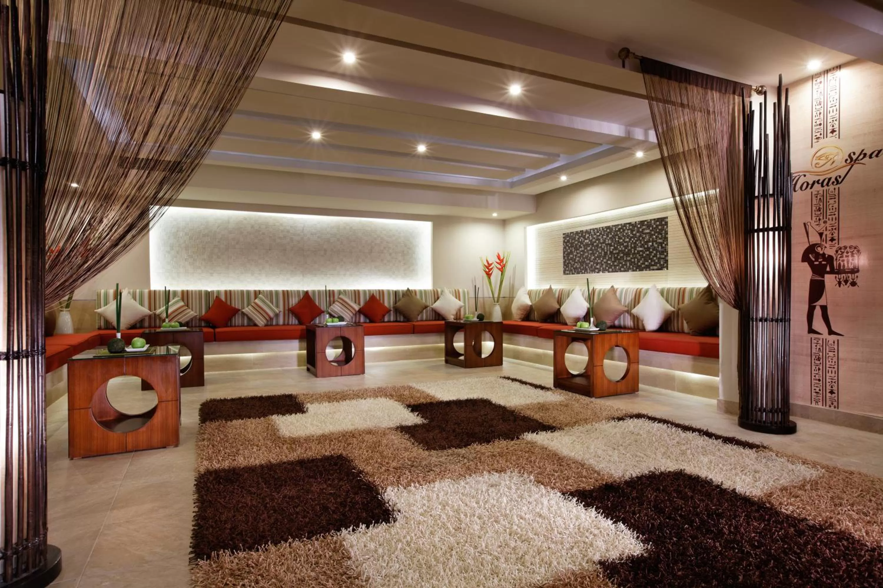 Lounge or bar in Pickalbatros Royal Moderna Sharm "Aqua Park"- All inclusive