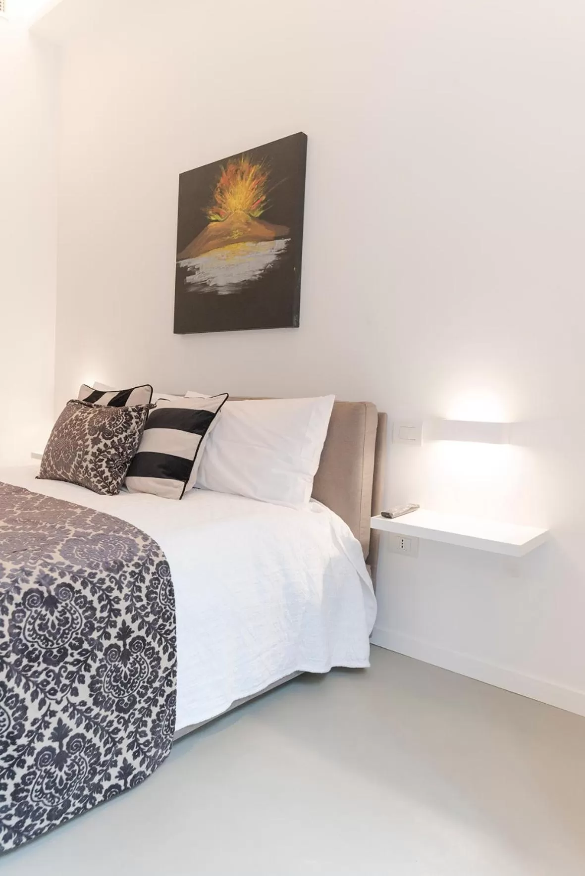 Bed in A Misura Duomo Rooms & Apartment - LS Accommodations