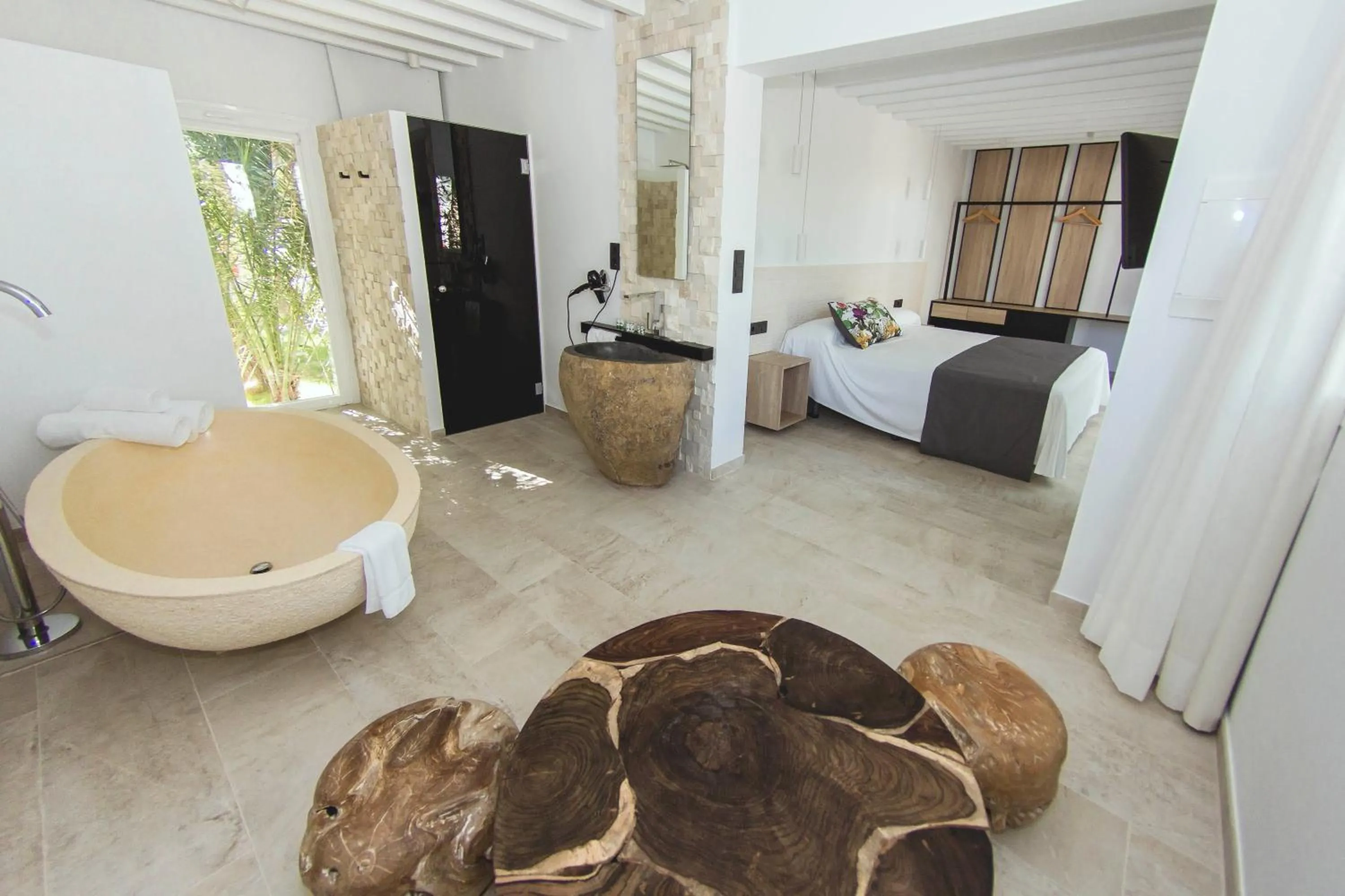 Bed in Botaniq Hotel Boutique