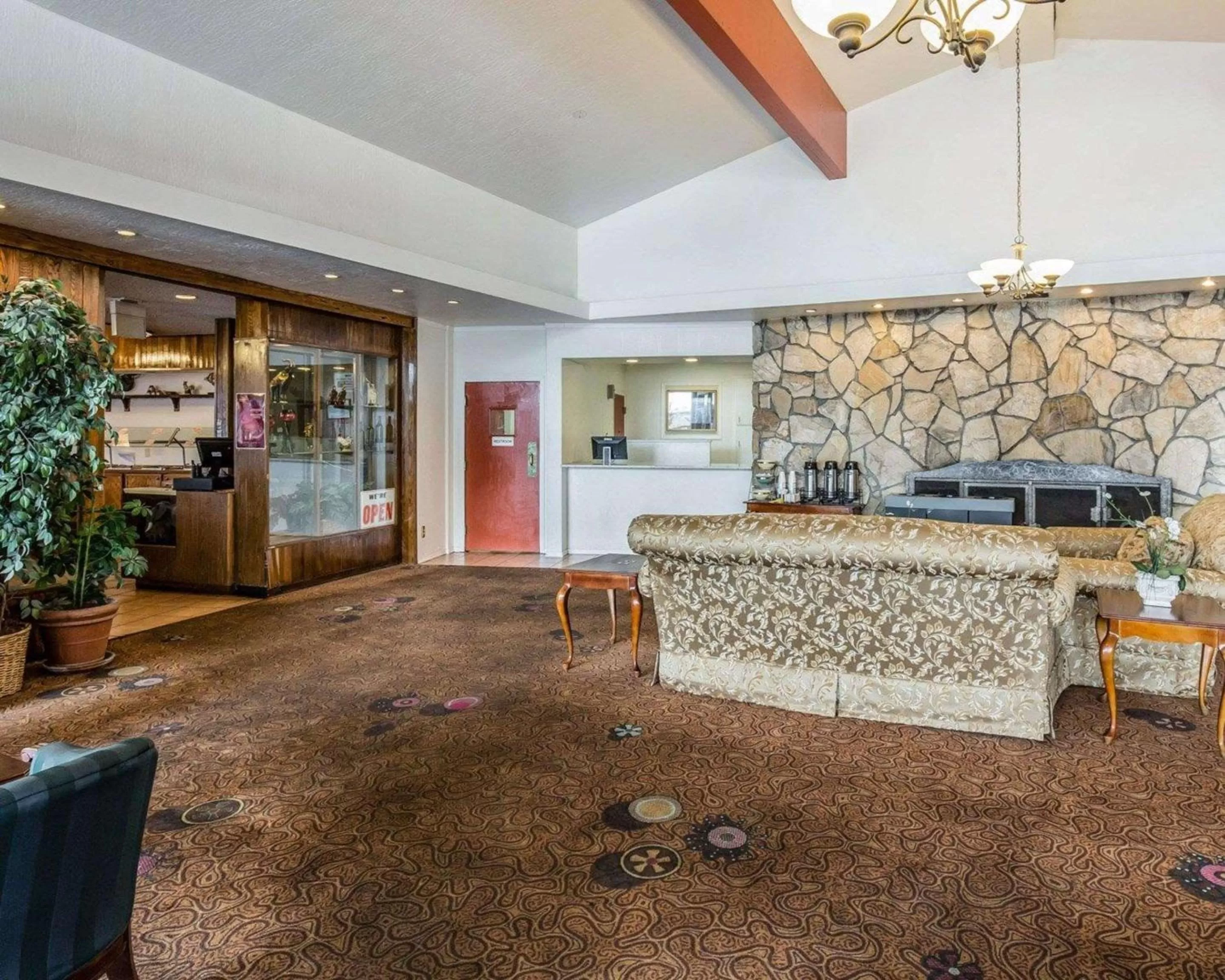 Lobby or reception in Econo Lodge Near Reno-Sparks Convention Center
