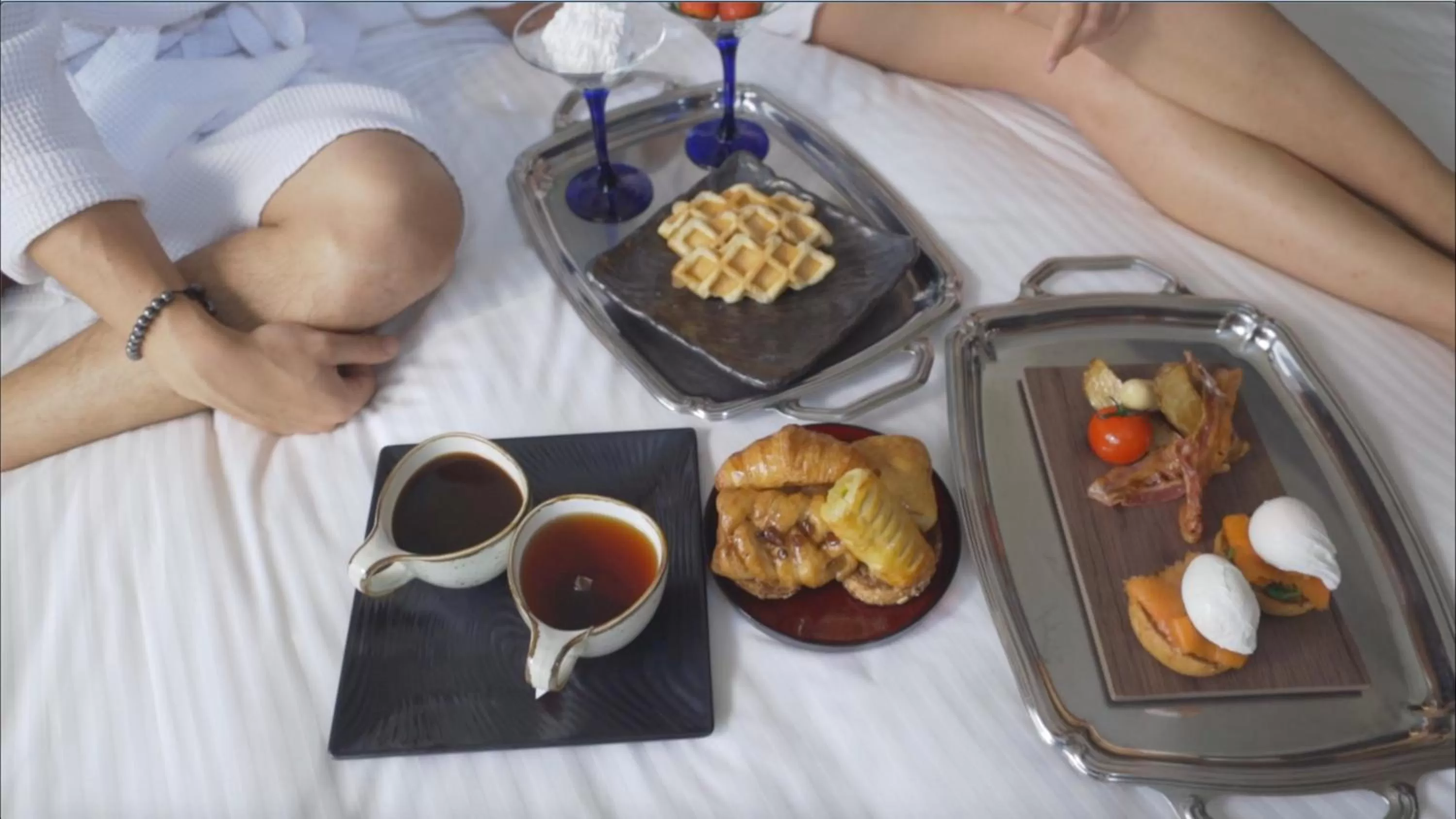 Photo of the whole room in Holiday Inn Singapore Orchard City Centre by IHG