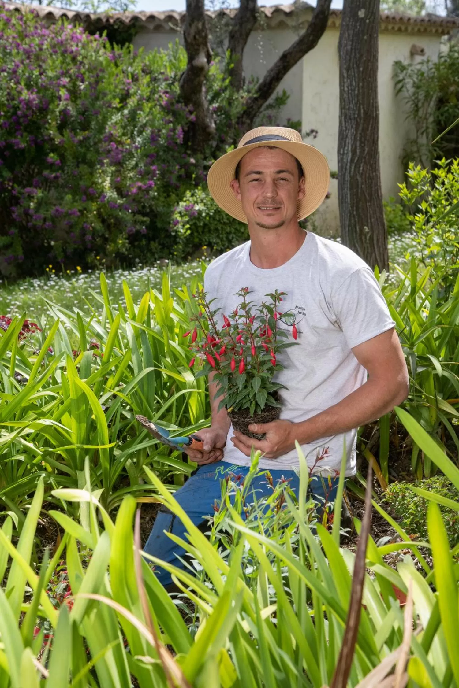 Garden in Hotel Les Messugues
