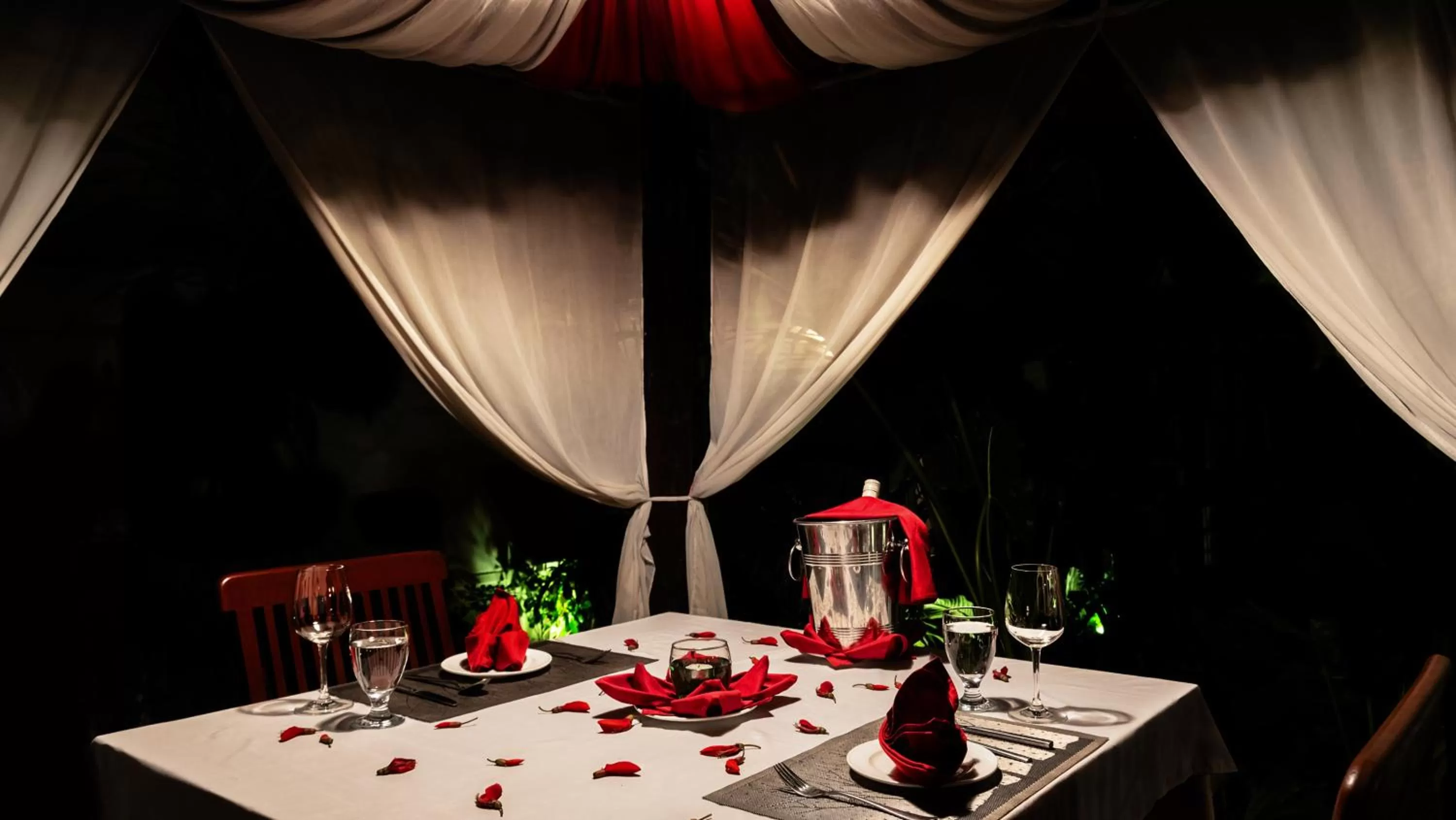 Restaurant/places to eat in Villa Wat Damnak