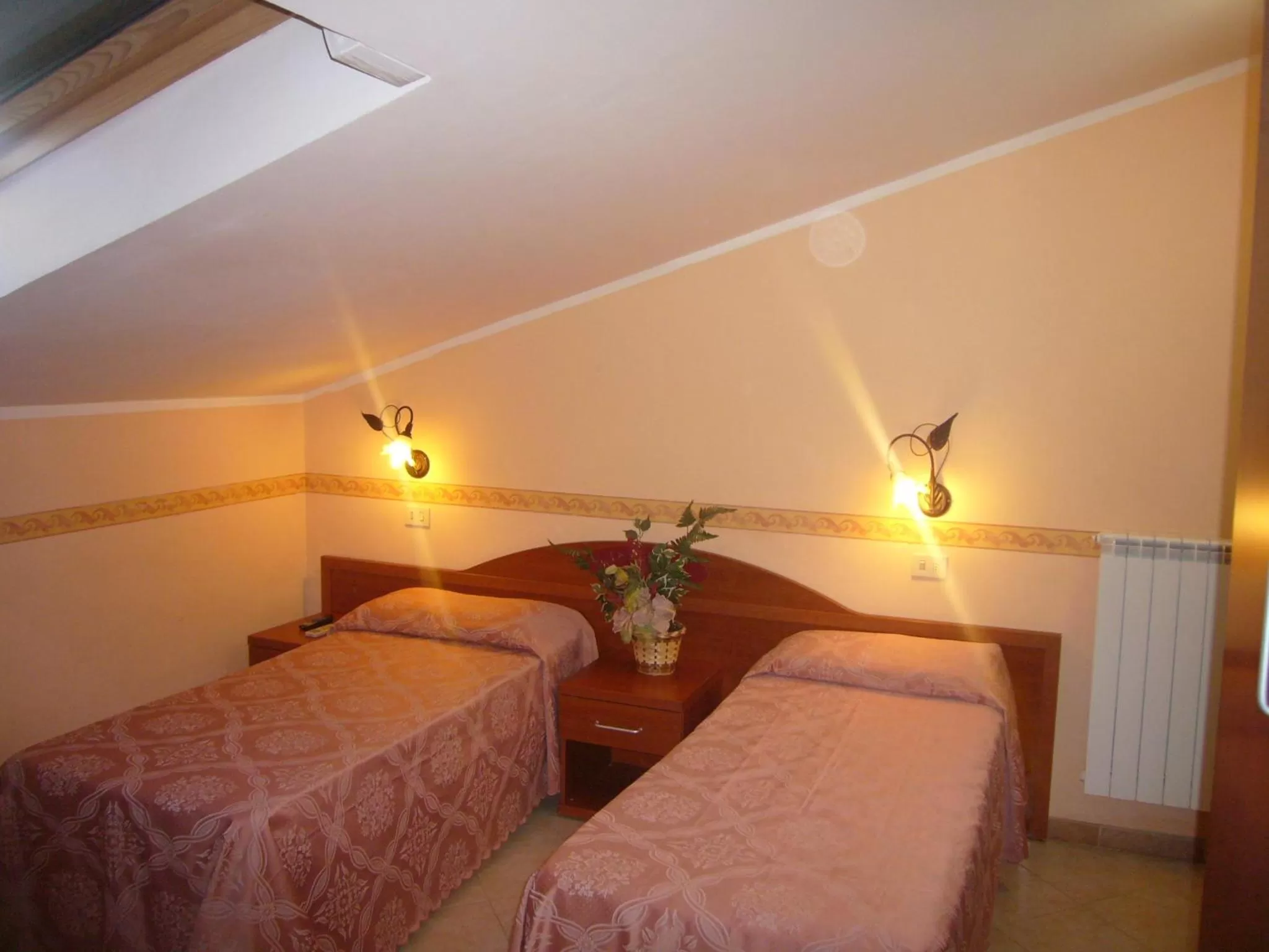 Standard Twin Room in Villa Altieri