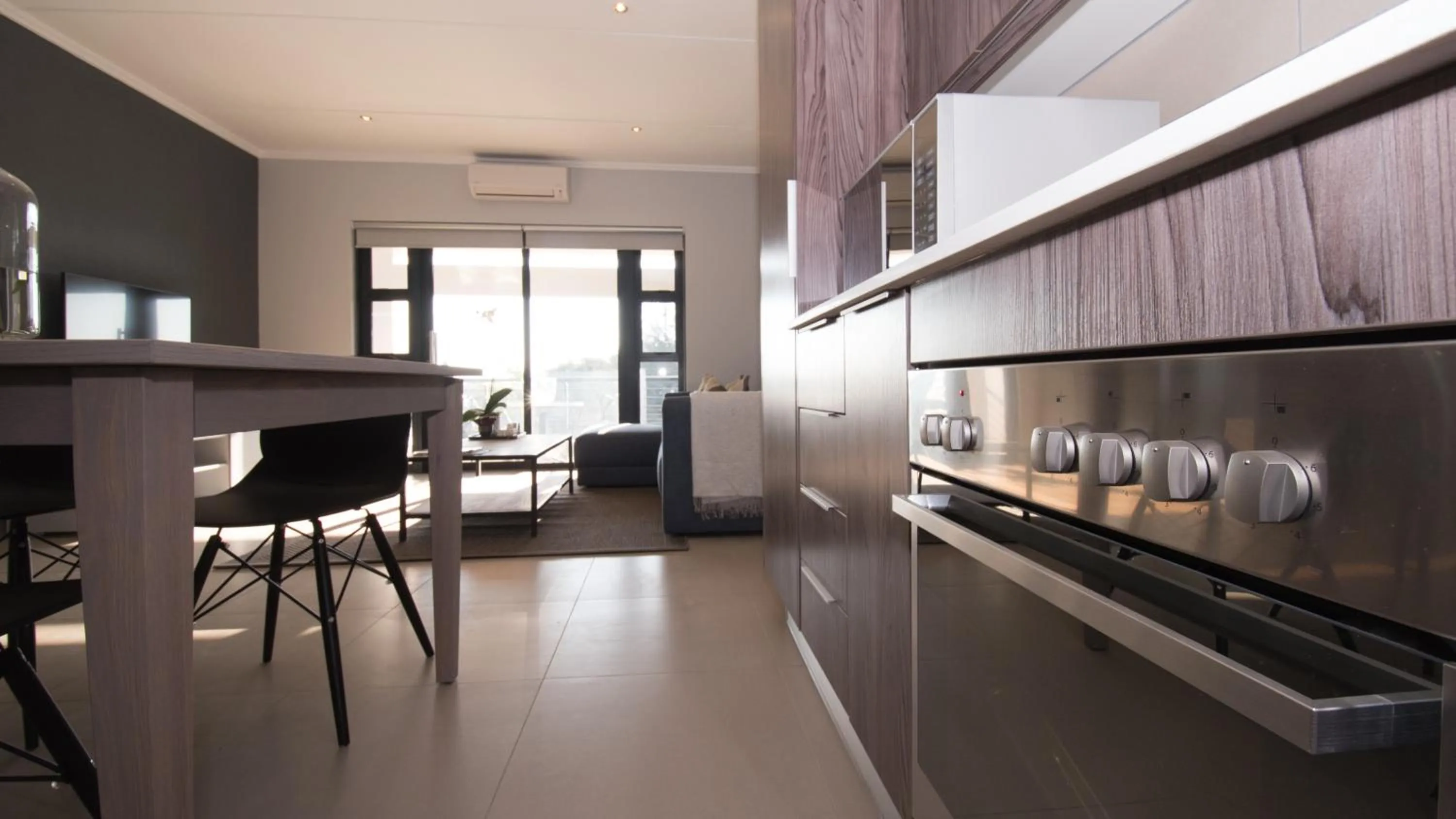 Kitchen or kitchenette in Odyssey Luxury Apartments - Back Up Generator