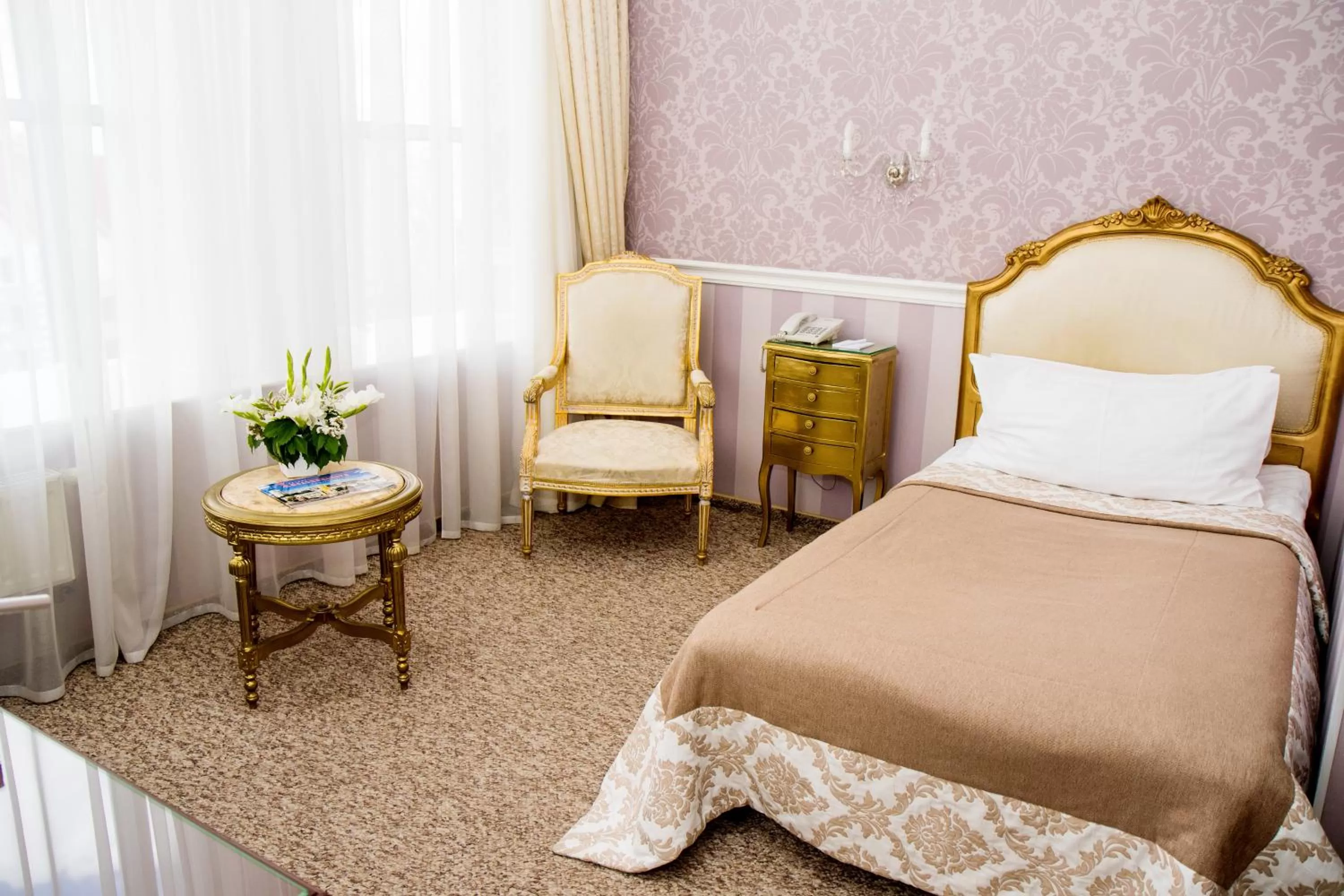 Standard Single Room in Boutique Spa Casino Hotel Lybid Plaza
