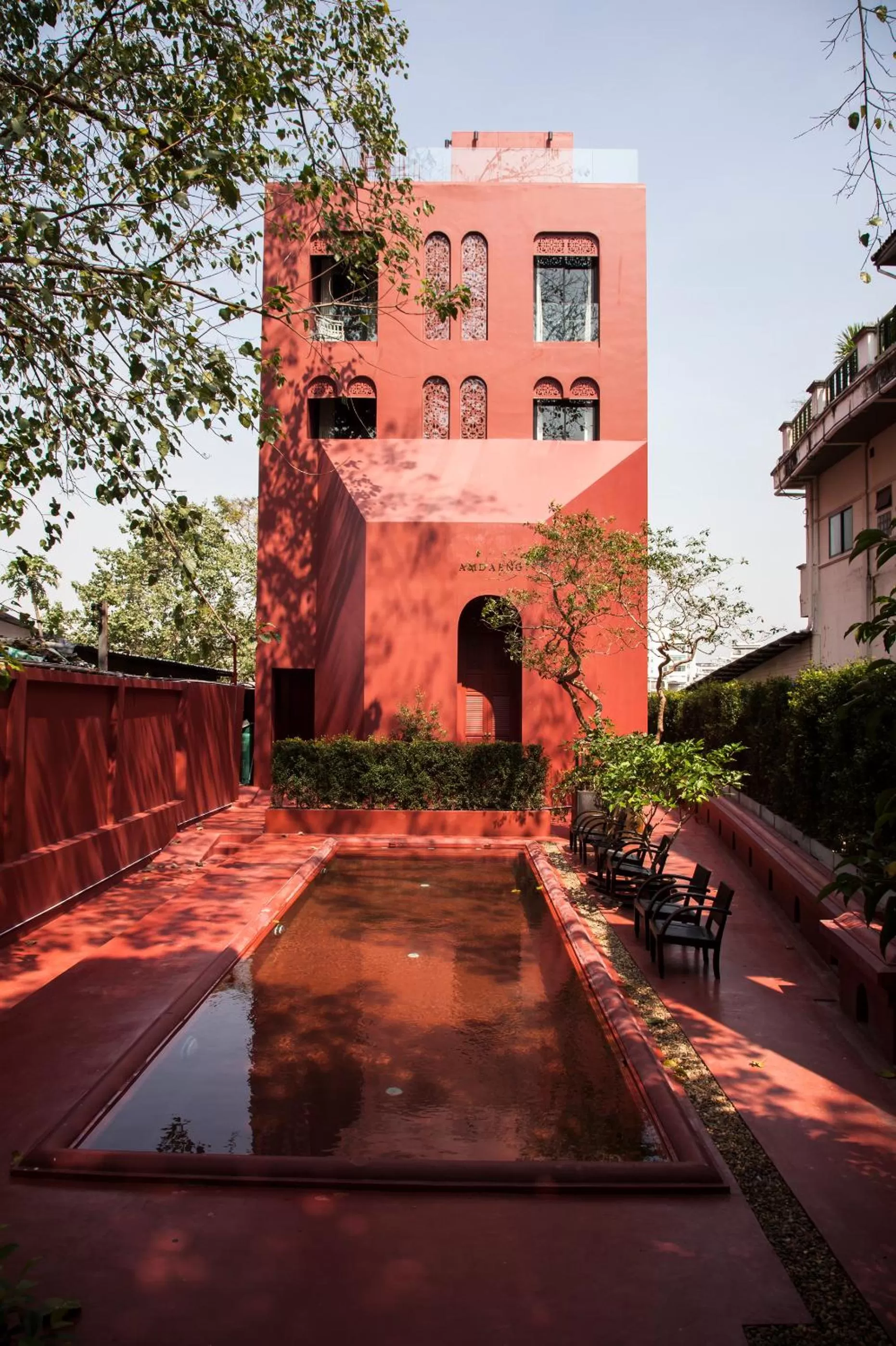 Amdaeng Bangkok Riverside Hotel