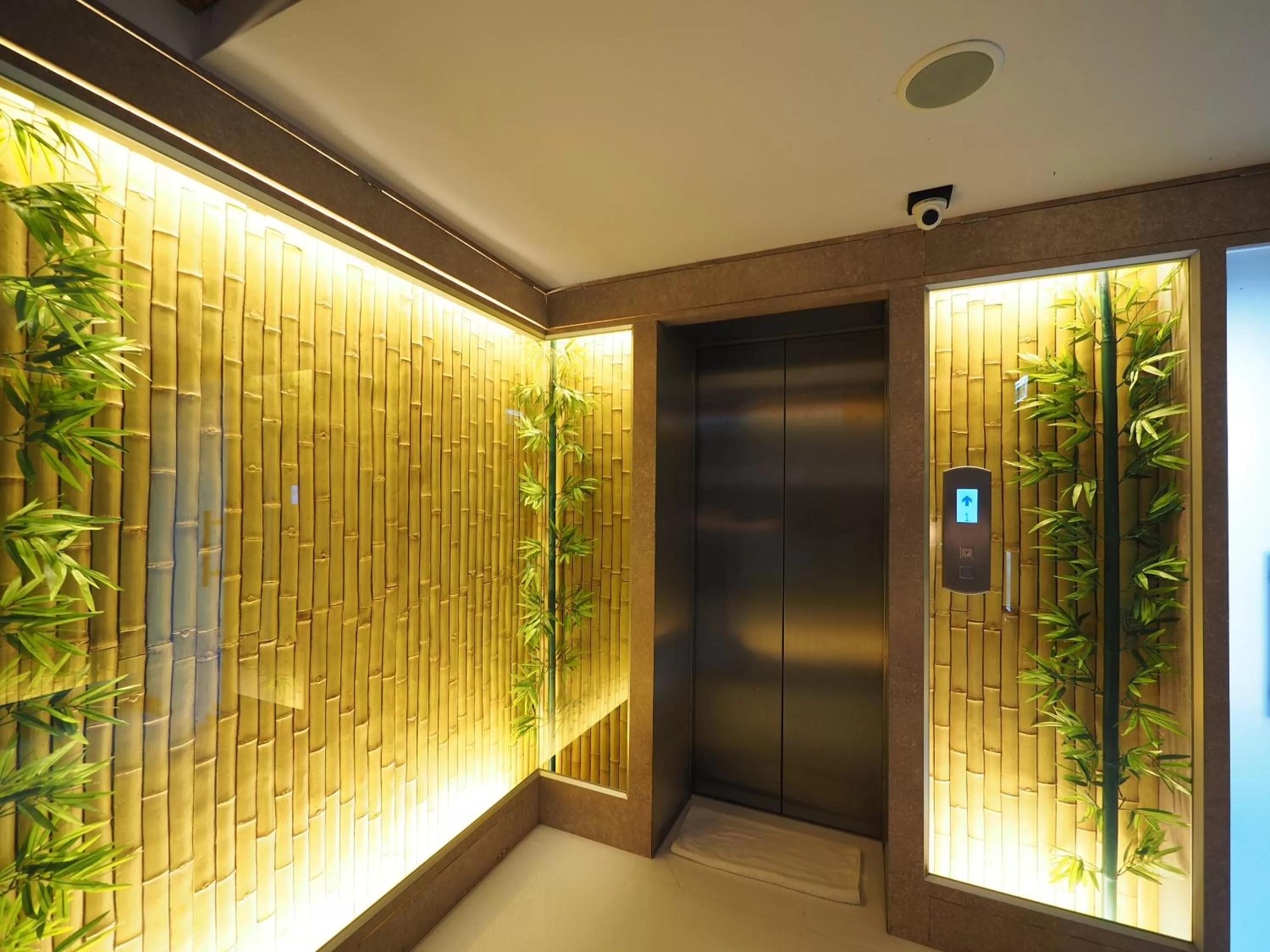 Property building in Ps Sriphu Hotel