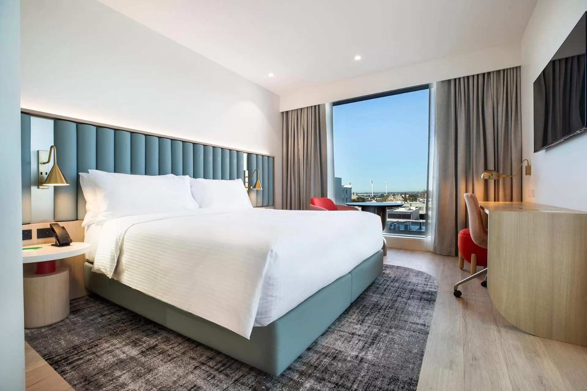Bed in Holiday Inn & Suites Geelong by IHG