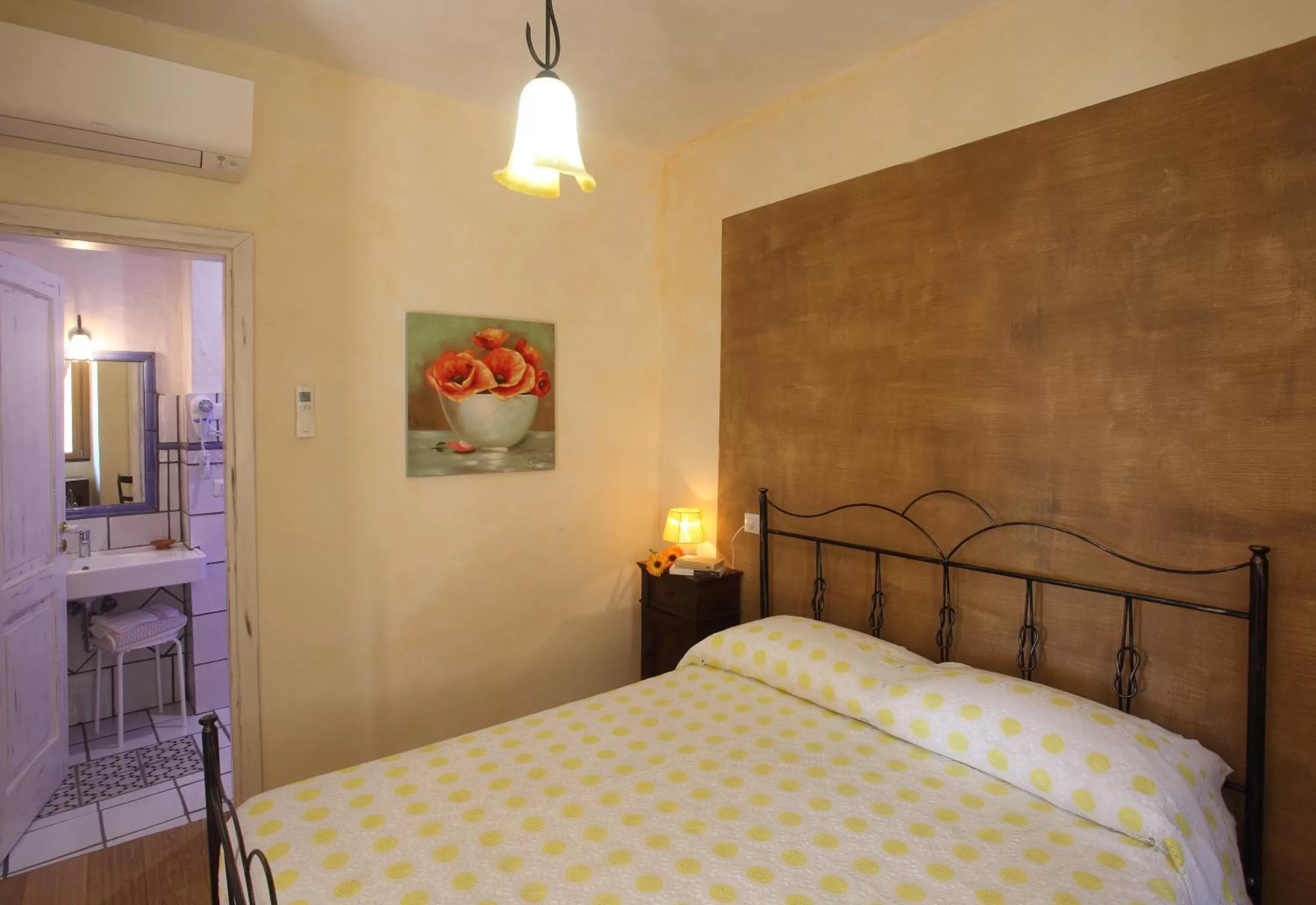 Bedroom, Bed in B&b La Fontana Borbone