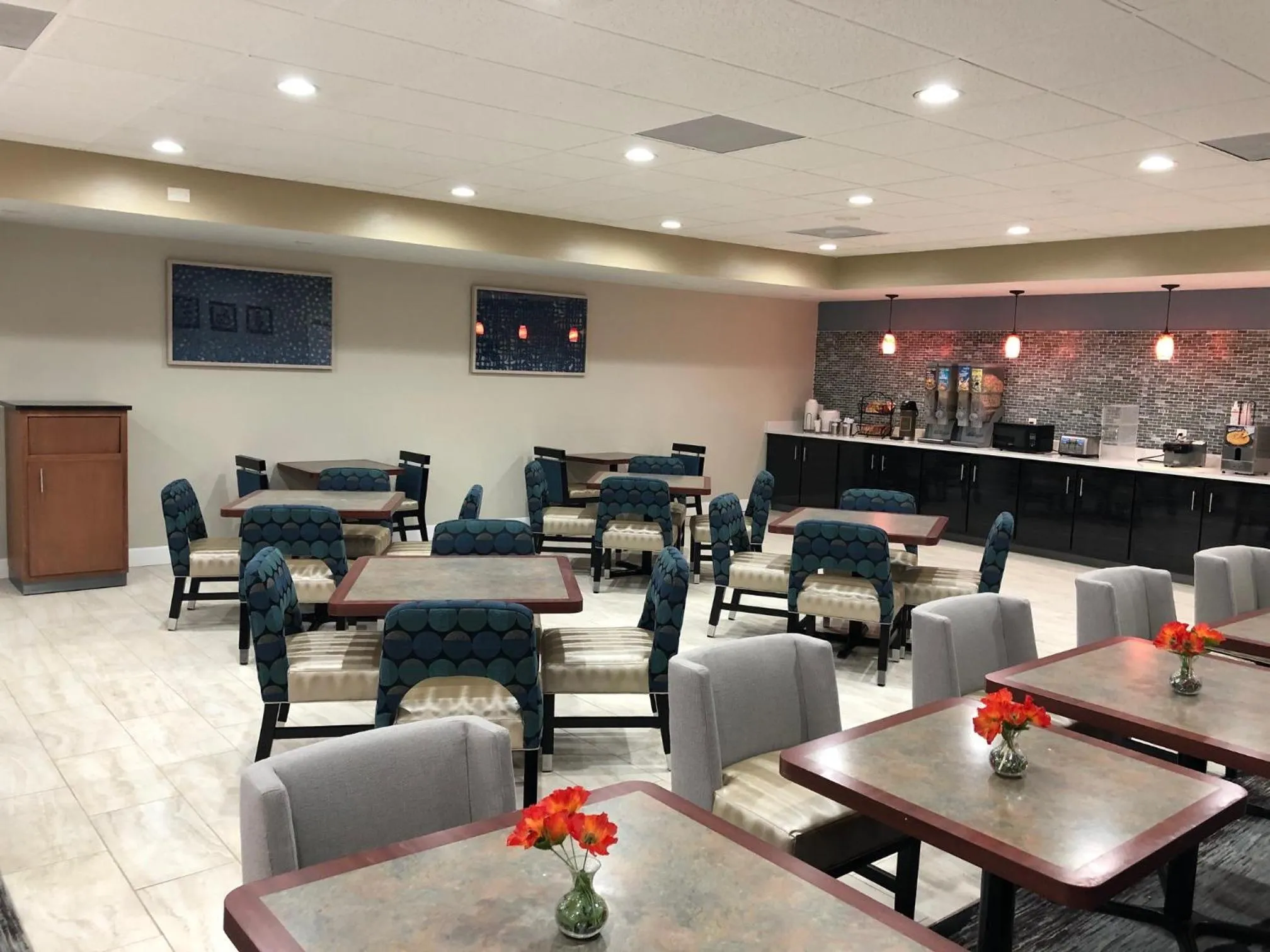 Breakfast in Quality Inn Dalton East