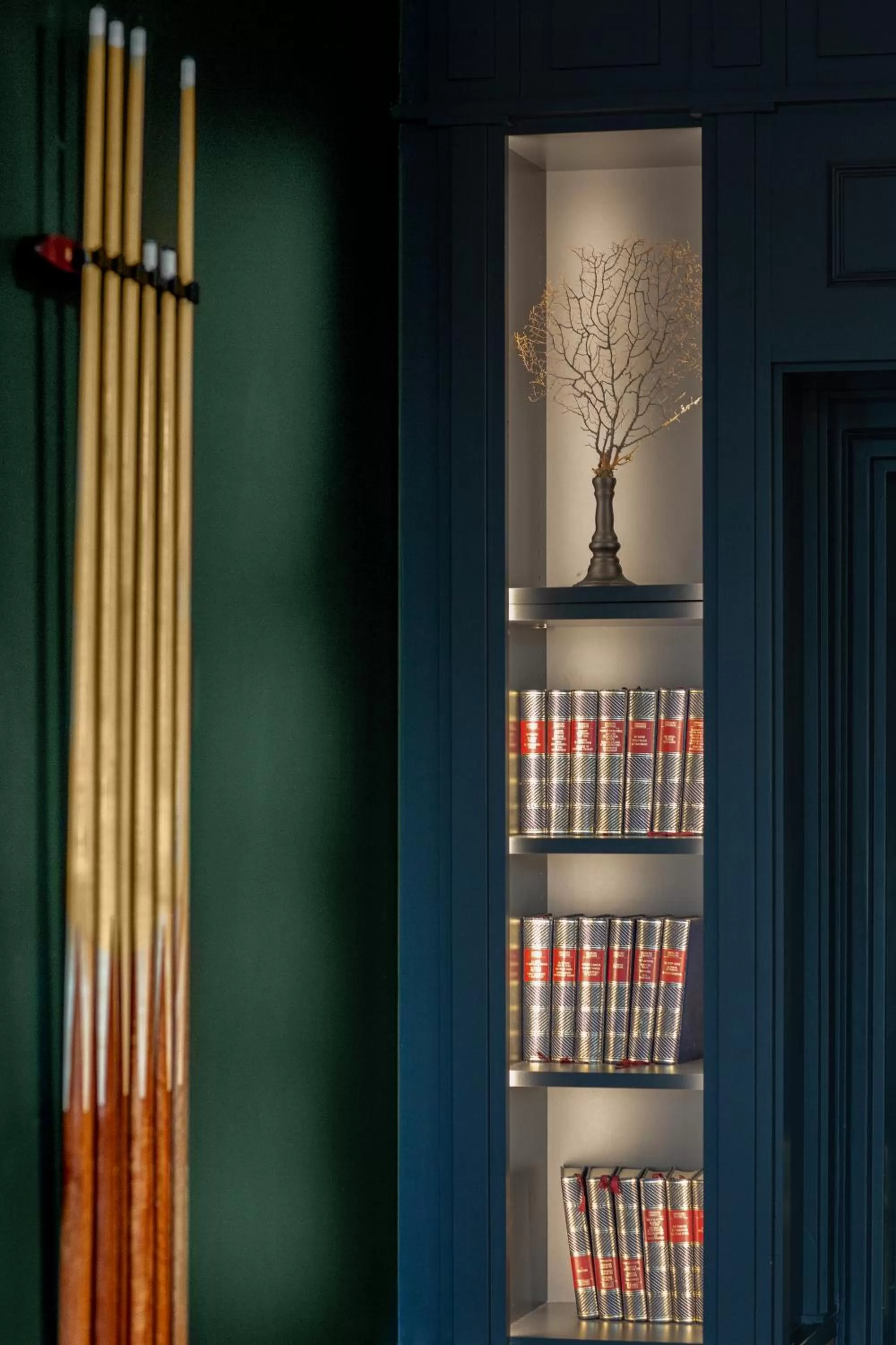 Library in Mercure Rambouillet Relays Du Château