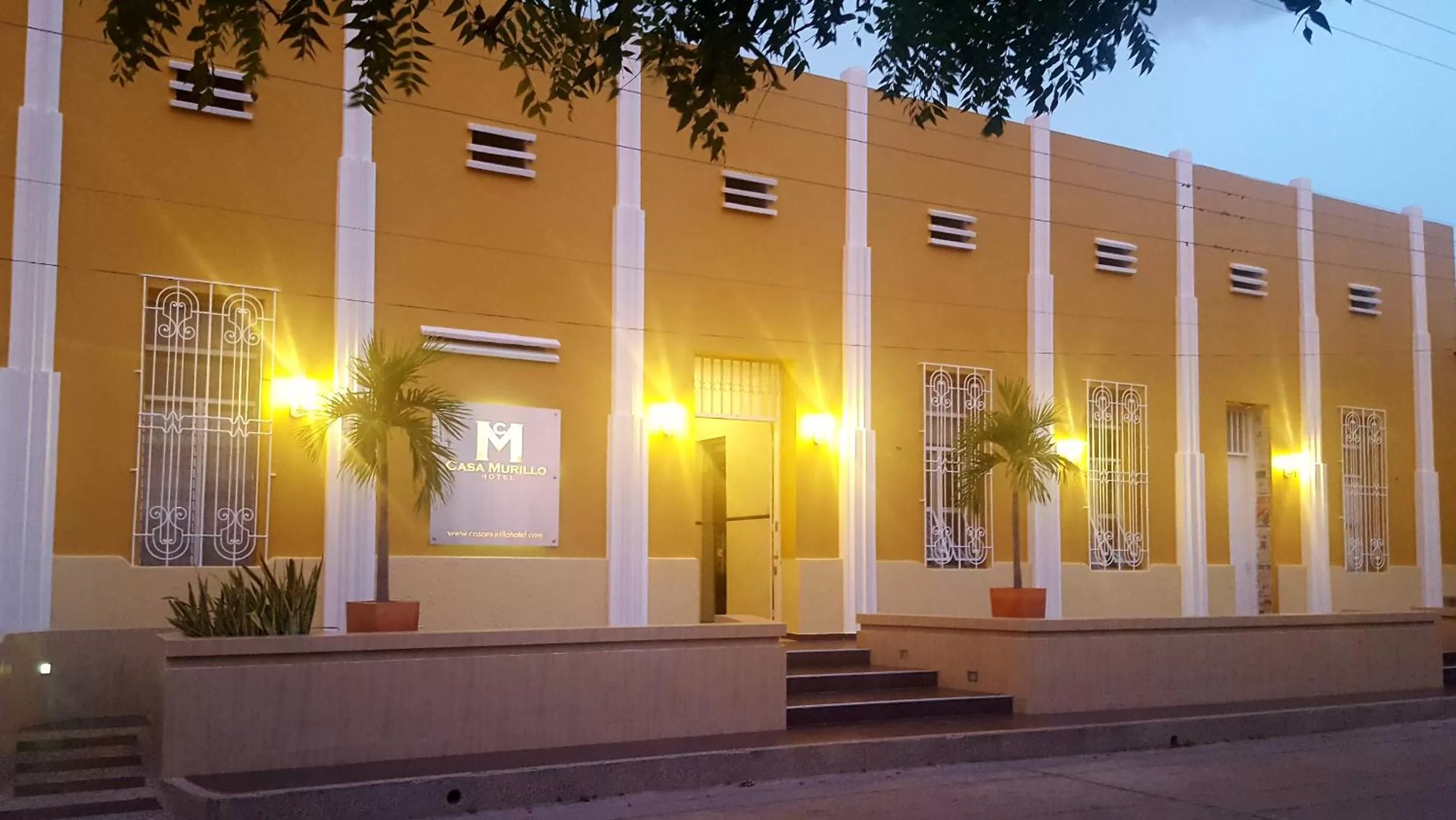 Facade/entrance in Casa Murillo Hotel