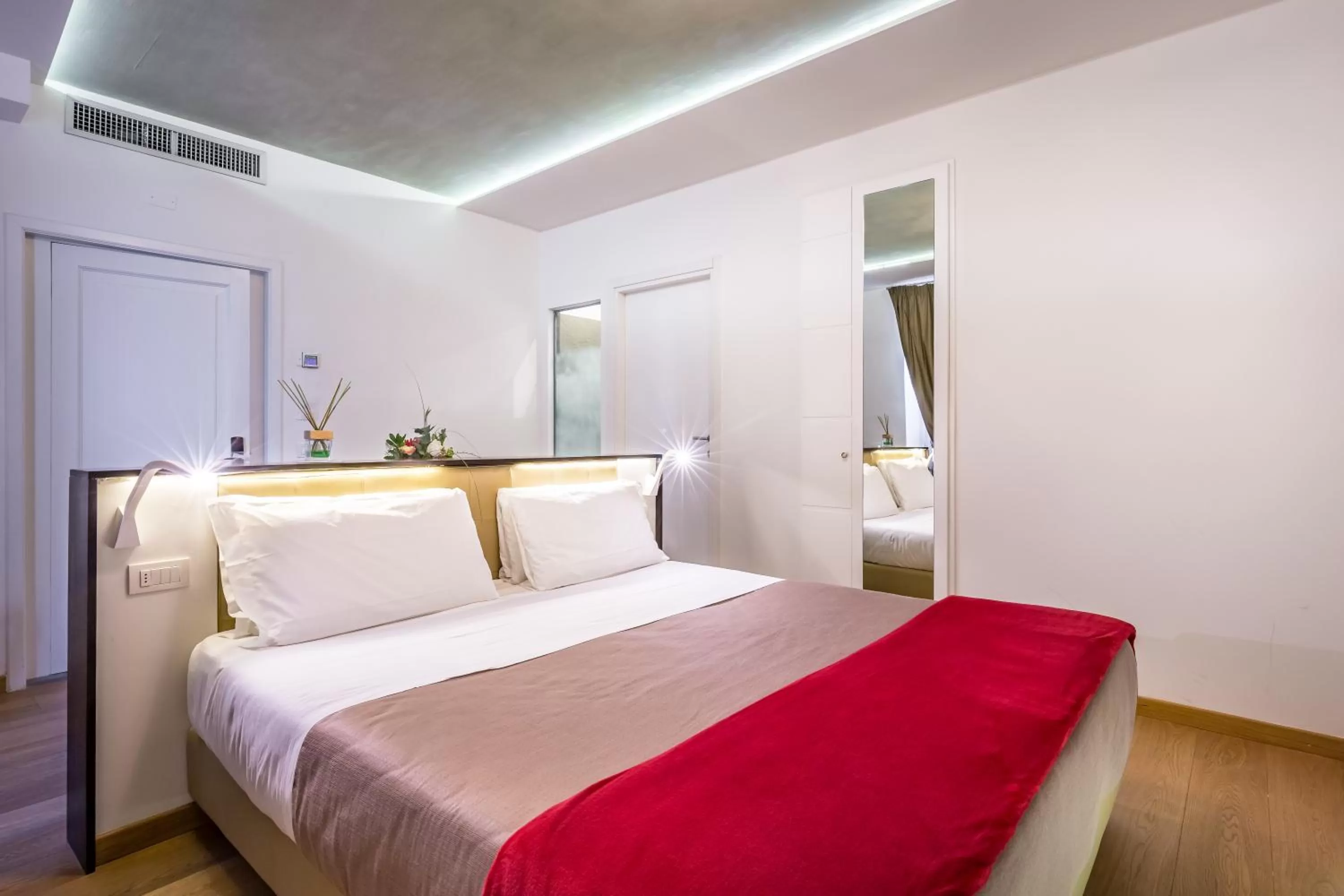 Bedroom, Bed in Hotel La Scaletta al Ponte Vecchio