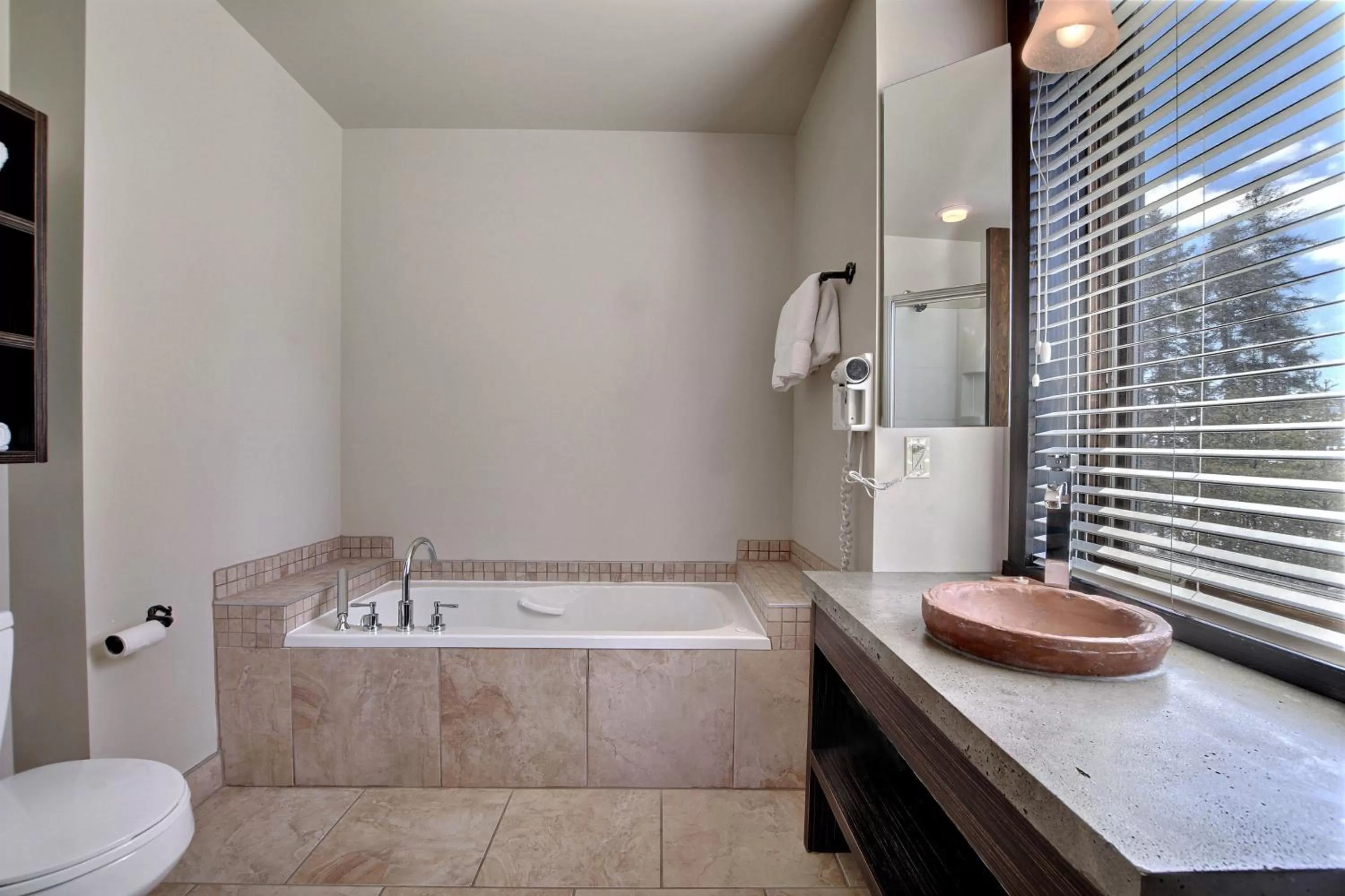 Les Condos Du Lac Taureau- Rooms & Condos