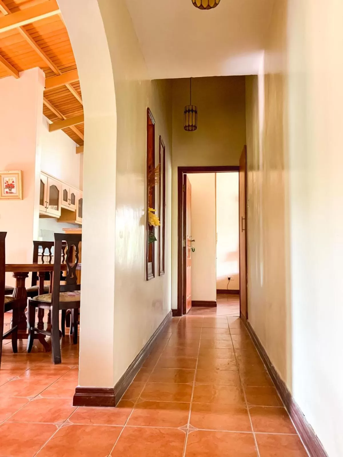 Dining area in Oilepo Cottage