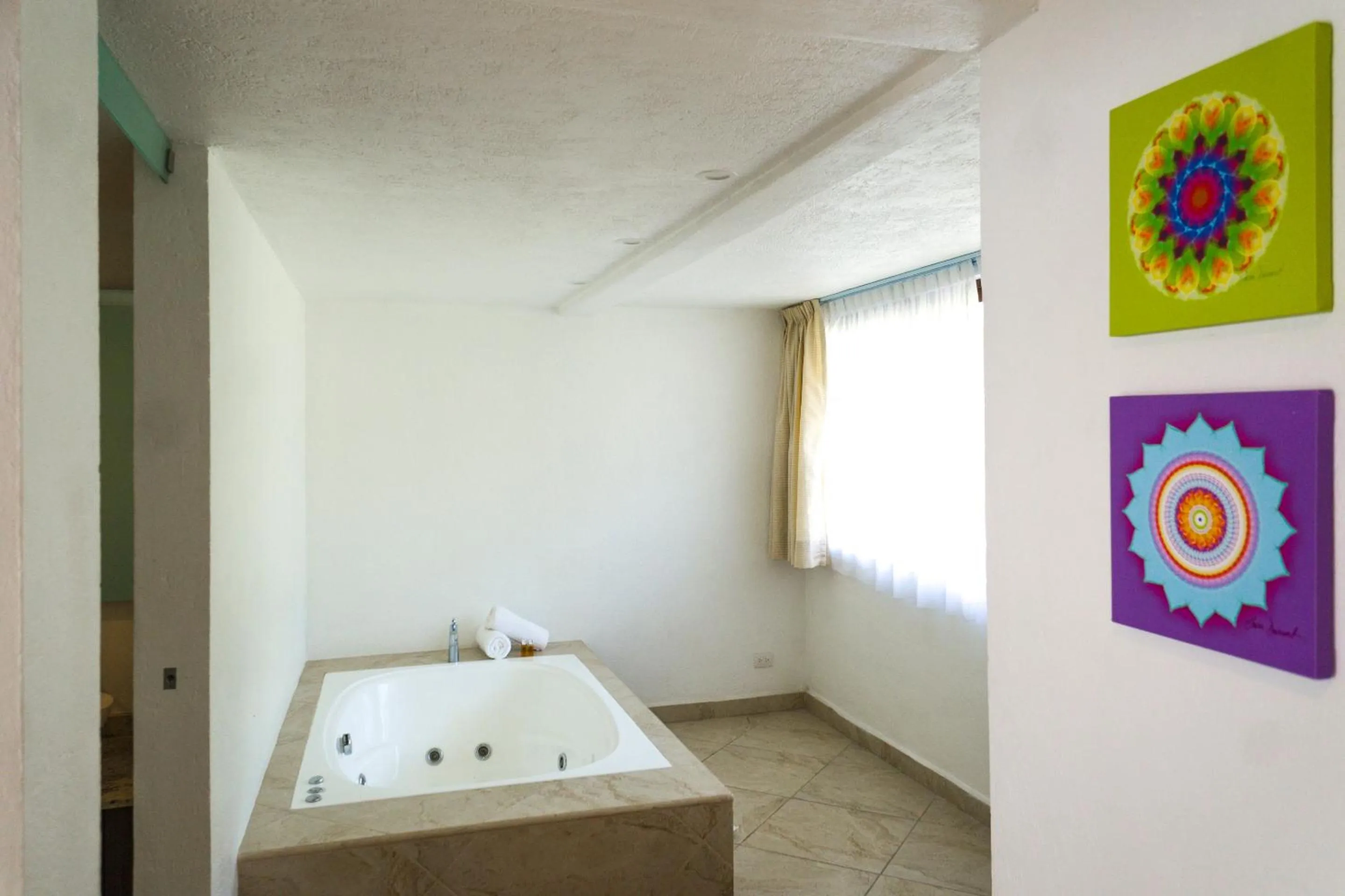 Bathroom in Hotel Las Puertas de Tepoztlan