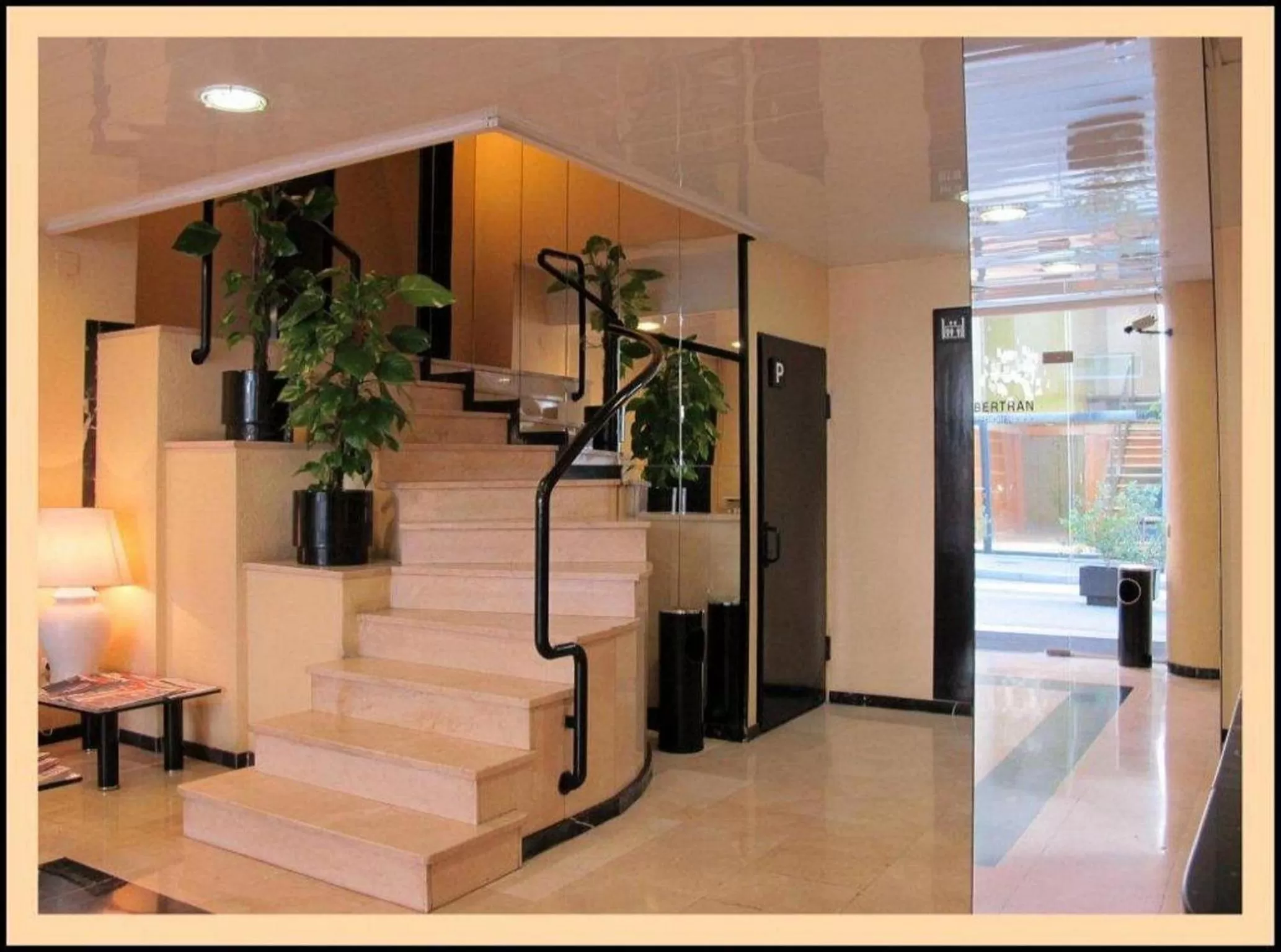 Lobby or reception in Aparthotel Bertrán