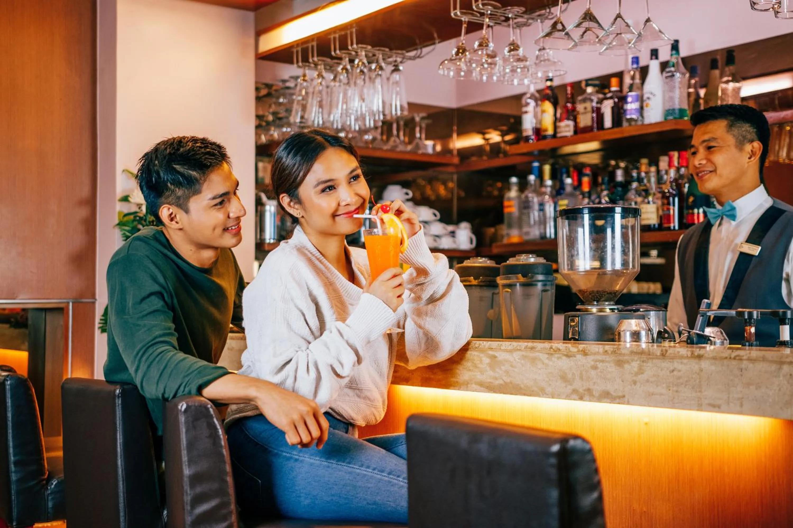 Lounge or bar in Azalea Residences Baguio