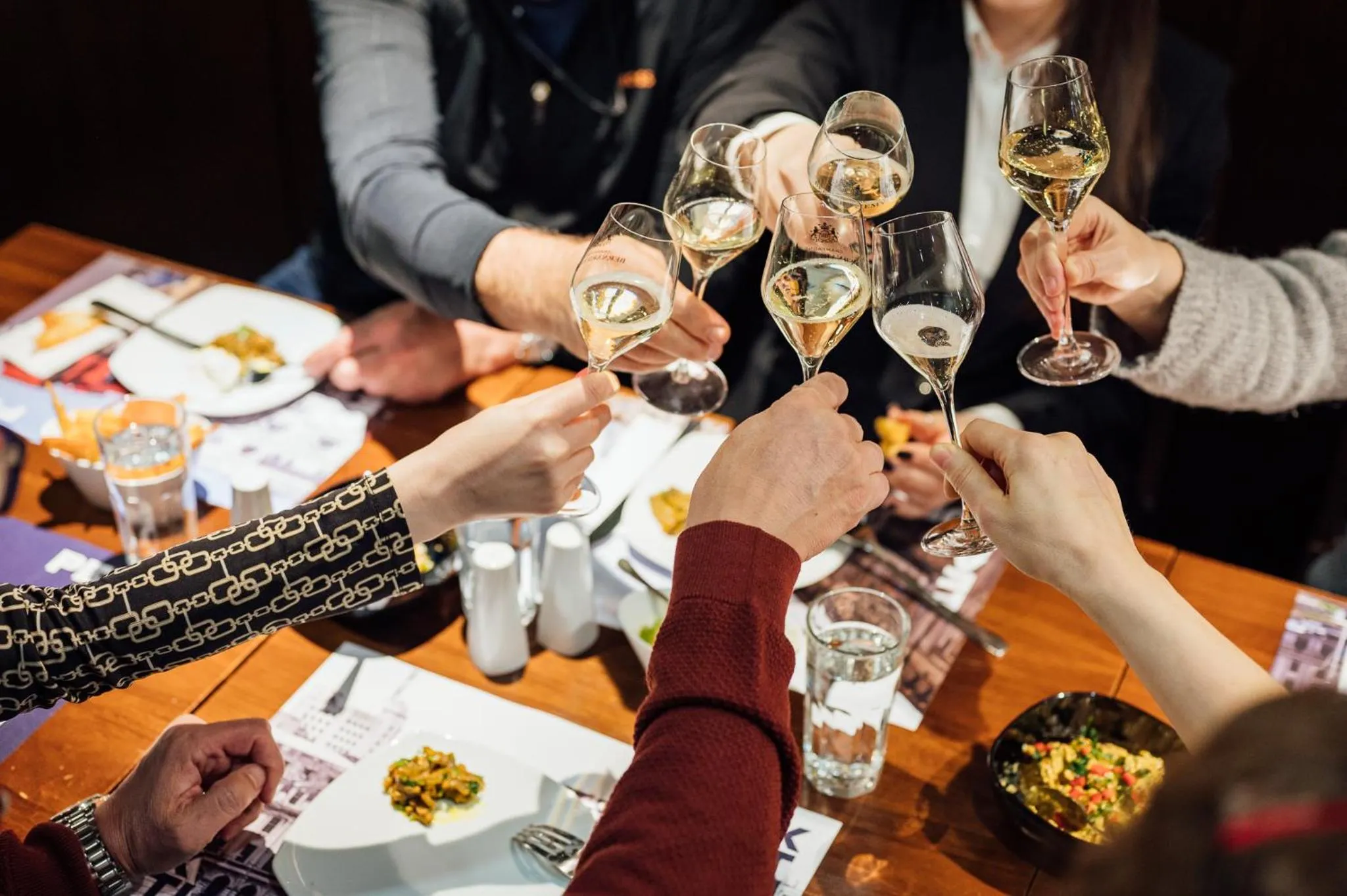 Restaurant/places to eat in Peakture Hotel