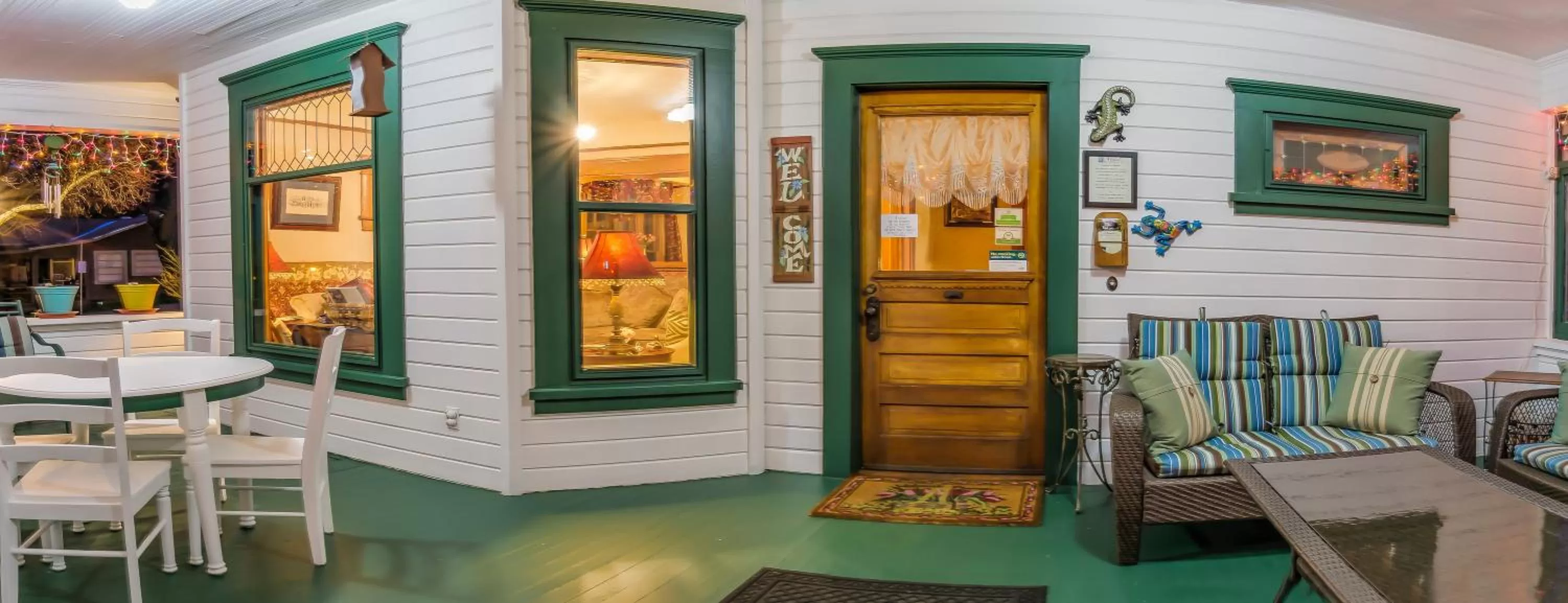 Balcony/Terrace in Abigail's Bed and Breakfast Inn