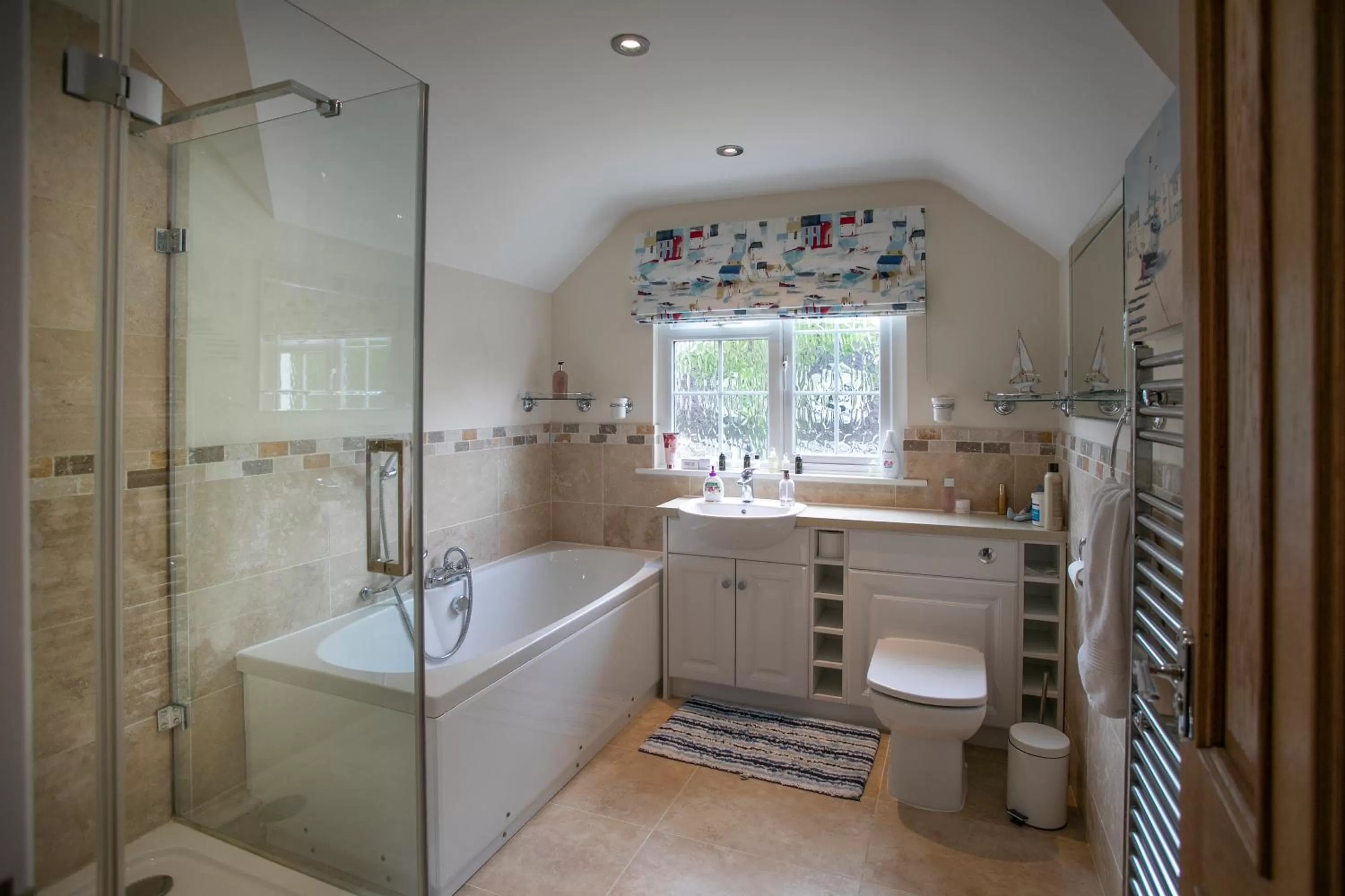 Bathroom in The Heather's Bed and Breakfast