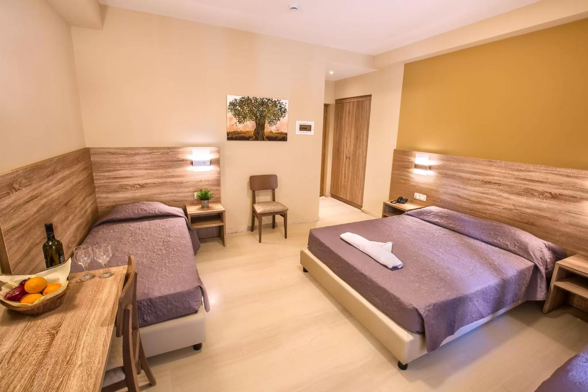 Bedroom, Bed in Sofia Hotel