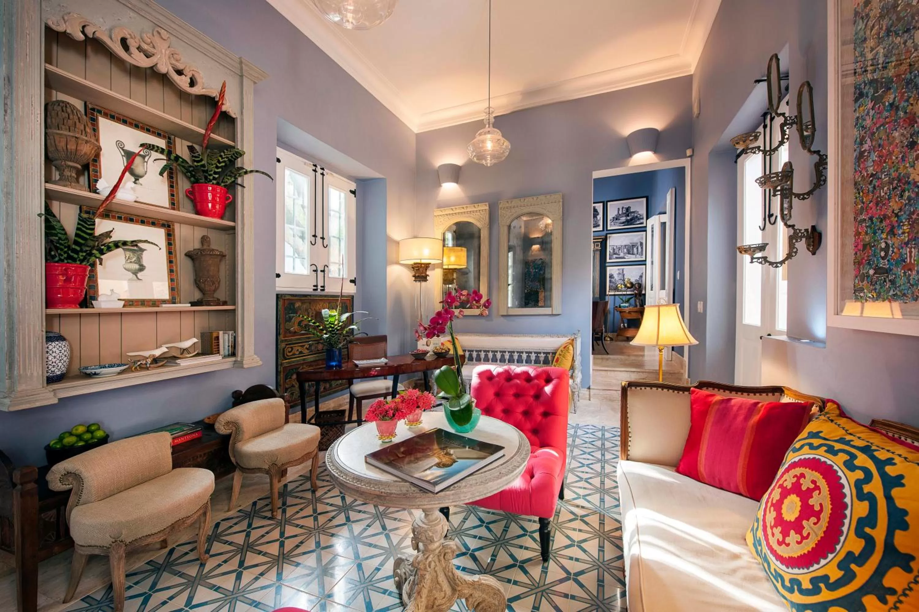 Seating area in Casas del XVI