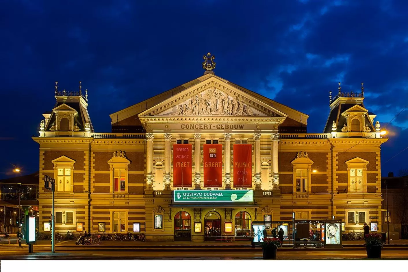 Nearby landmark, Property Building in Hotel Parkview